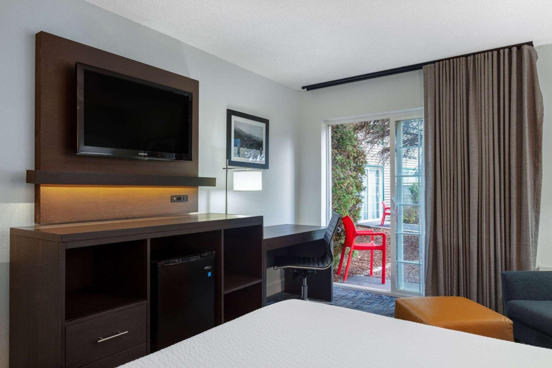 Ramada by Wyndham Spokane Airport photo 15