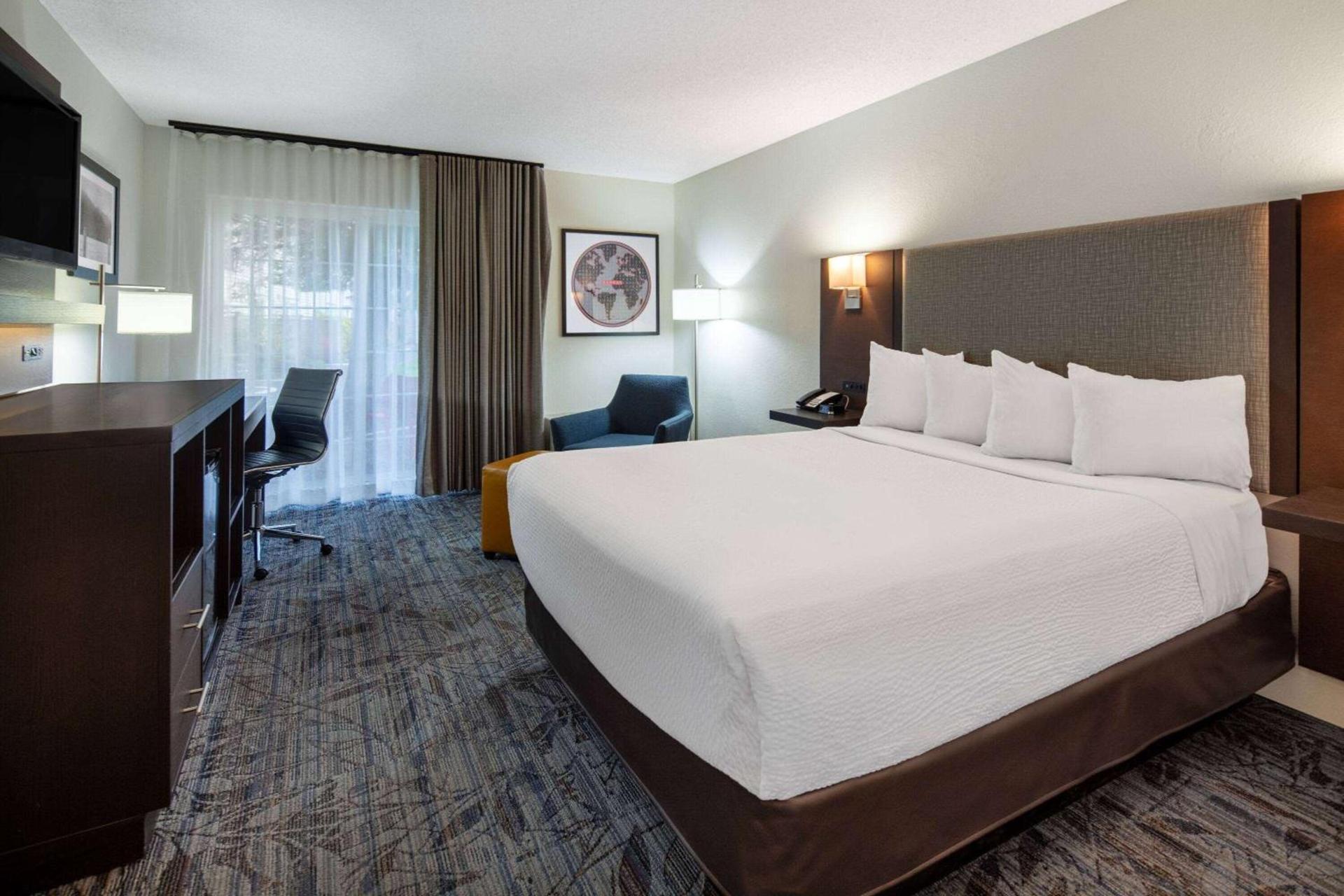 Ramada by Wyndham Spokane Airport photo 16