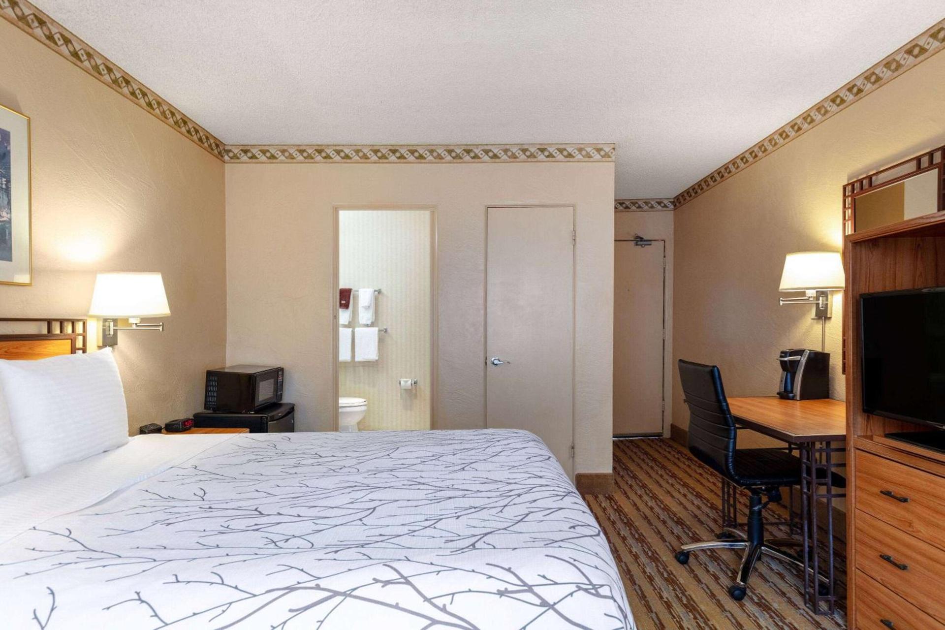 Travelodge by Wyndham Seattle By The Space Needle photo 25