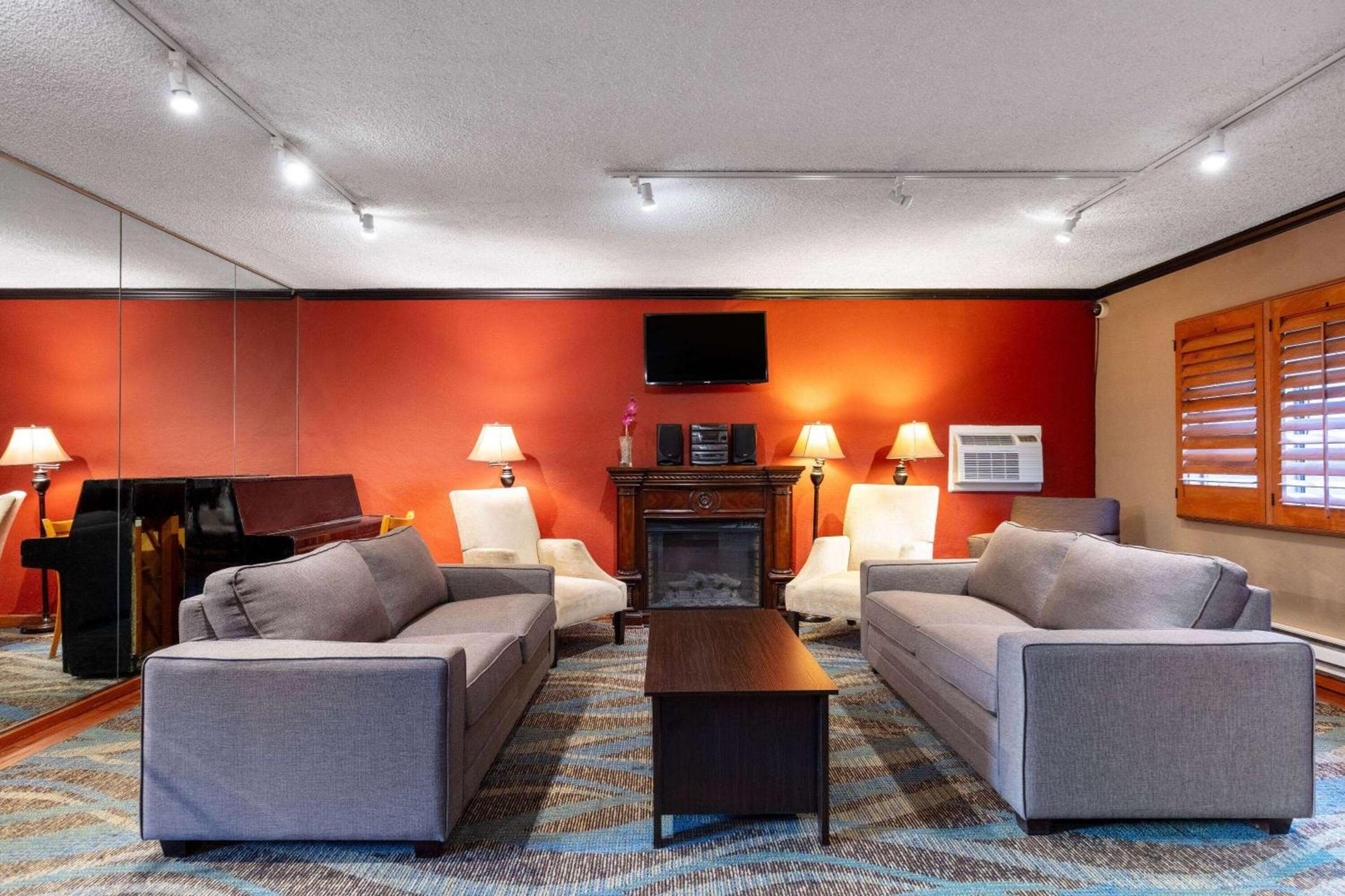Travelodge by Wyndham Seattle By The Space Needle photo 29