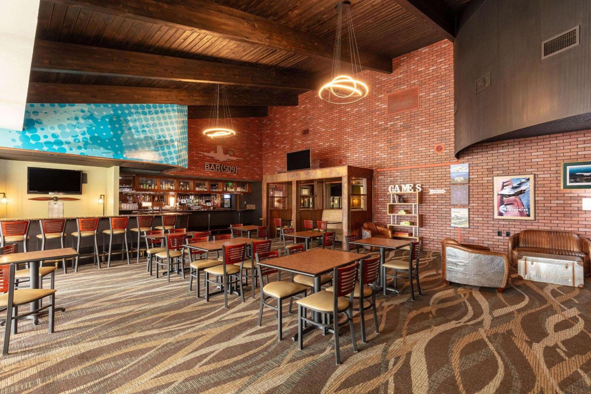 Ramada by Wyndham Spokane Airport photo 39