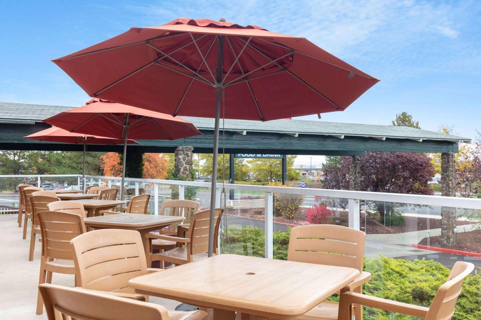 Ramada by Wyndham Spokane Airport photo 46