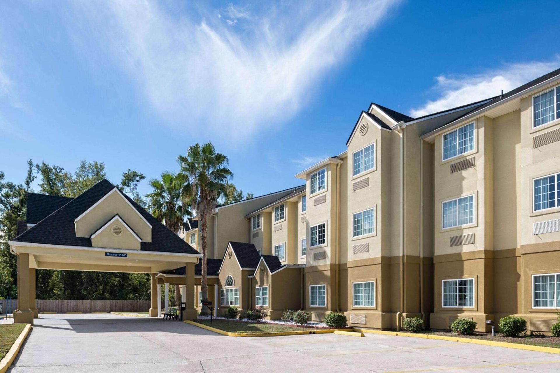 Microtel Inn & Suites by Wyndham of Houma photo 2