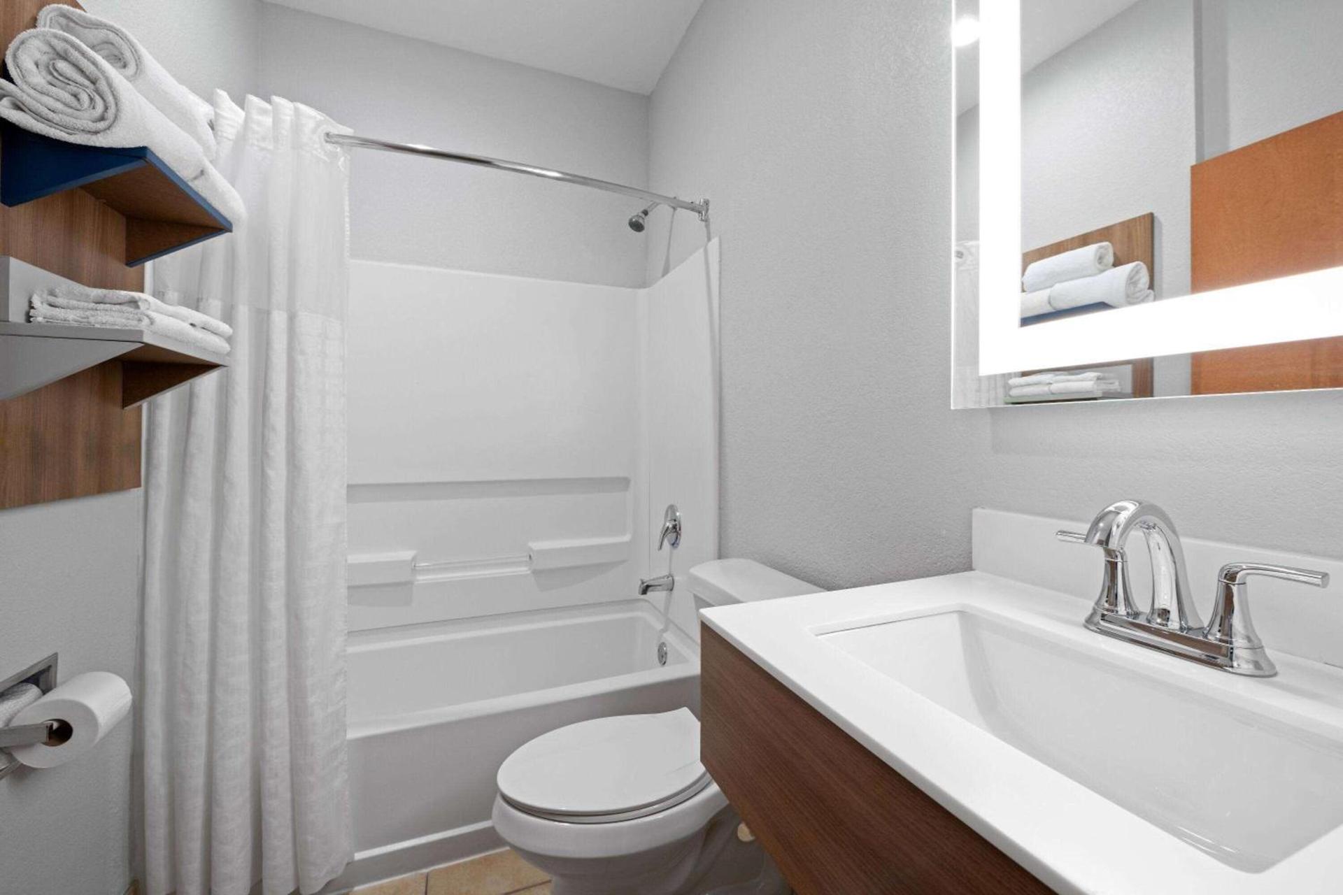 Microtel Inn & Suites by Wyndham of Houma photo 16