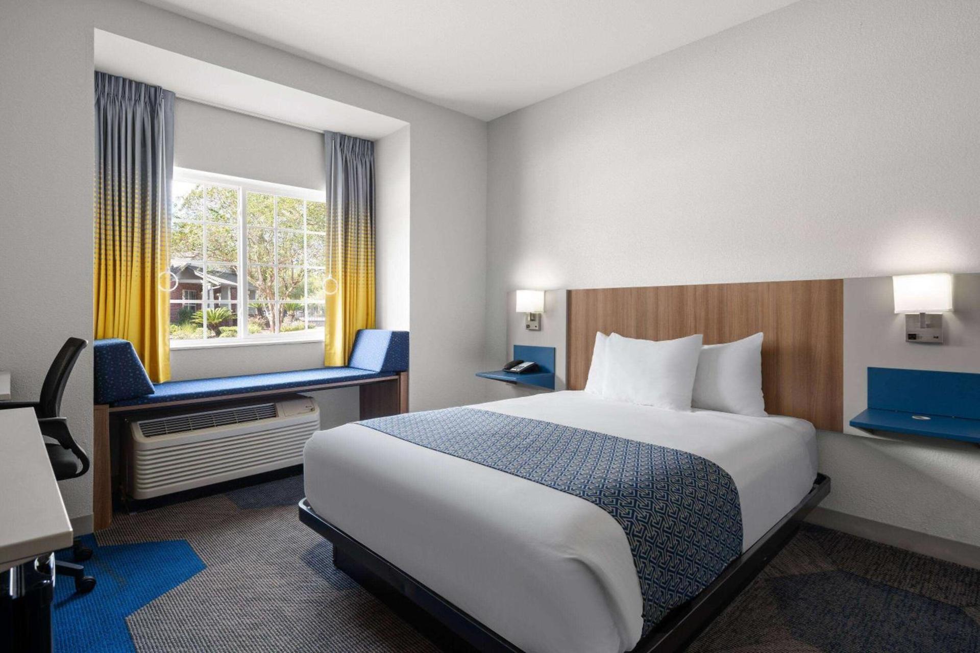 Microtel Inn & Suites by Wyndham of Houma photo 17