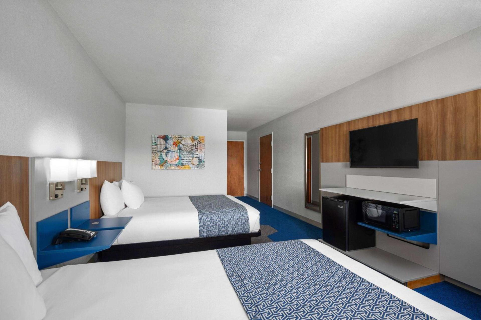 Microtel Inn & Suites by Wyndham of Houma photo 26