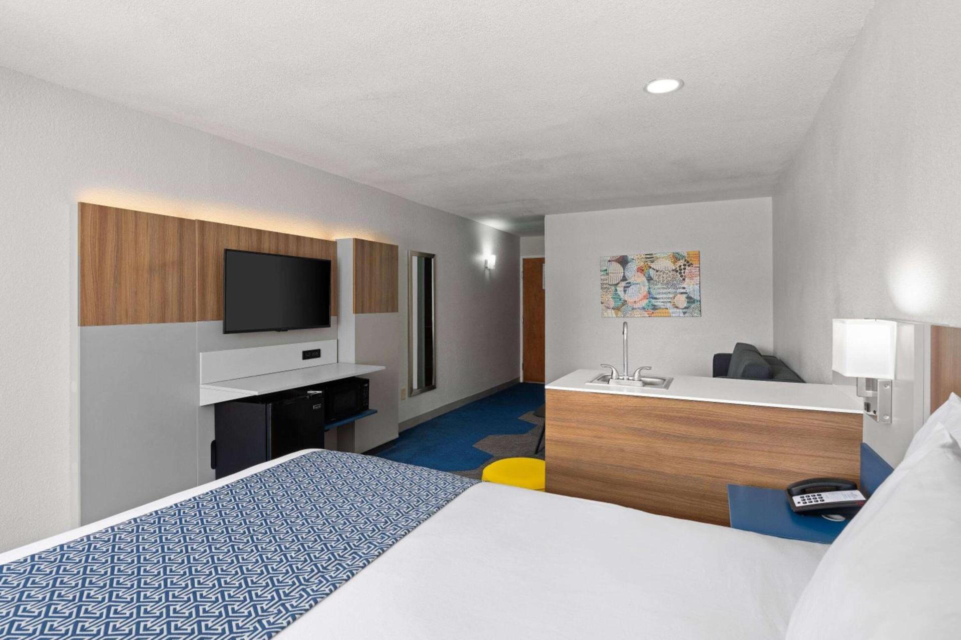 Microtel Inn & Suites by Wyndham of Houma photo 29