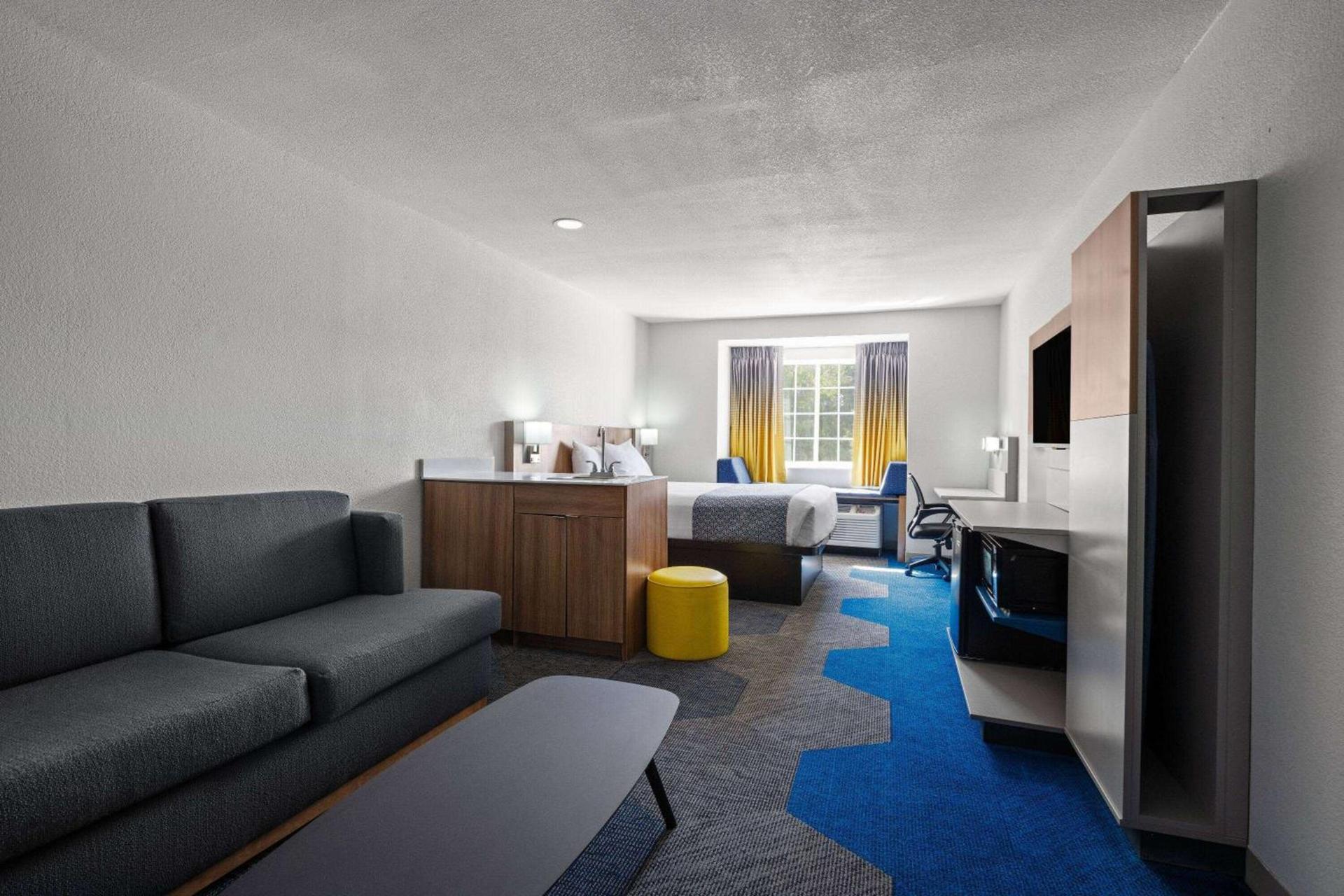 Microtel Inn & Suites by Wyndham of Houma photo 30