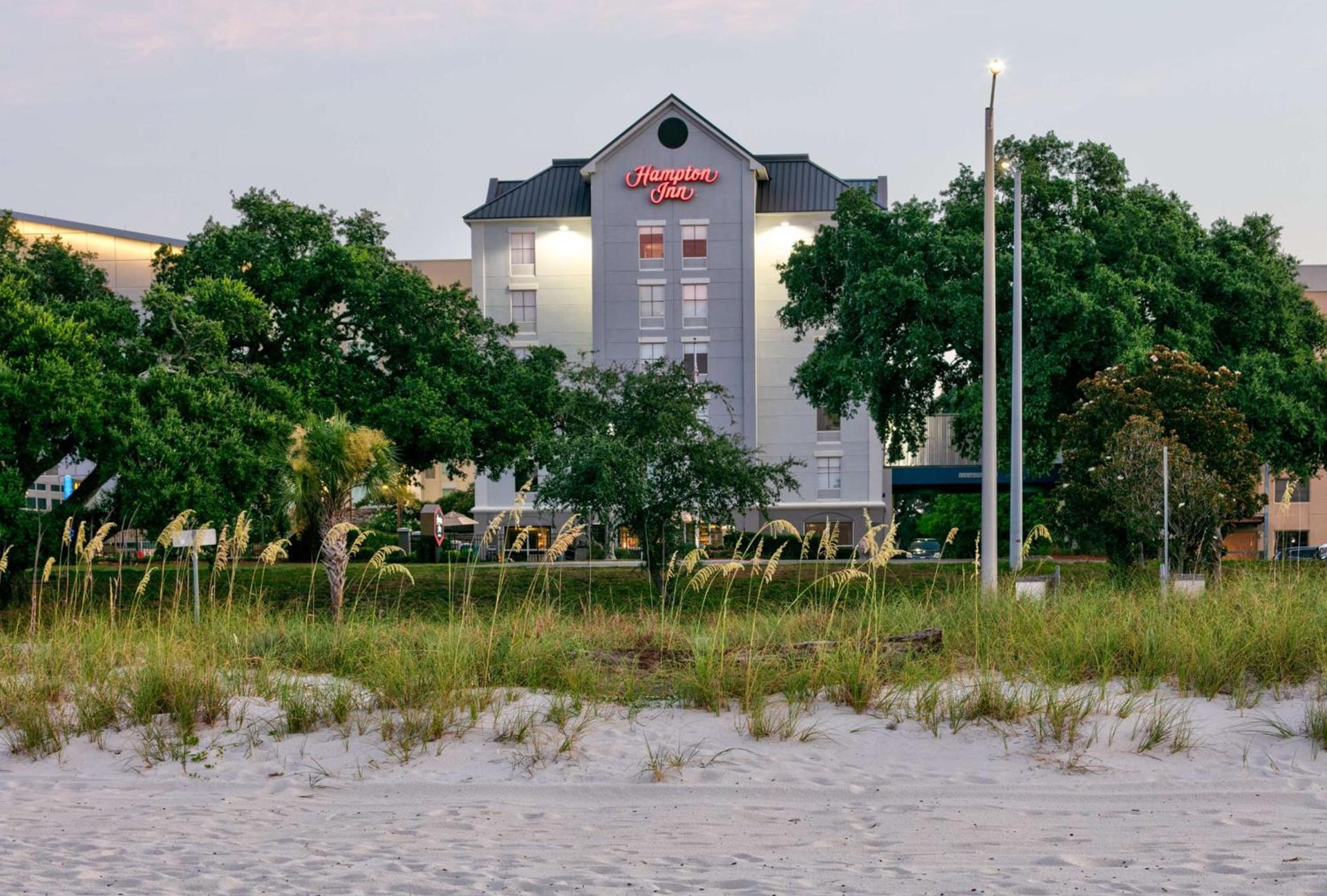 Hampton Inn Biloxi Beach Boulevard photo 2
