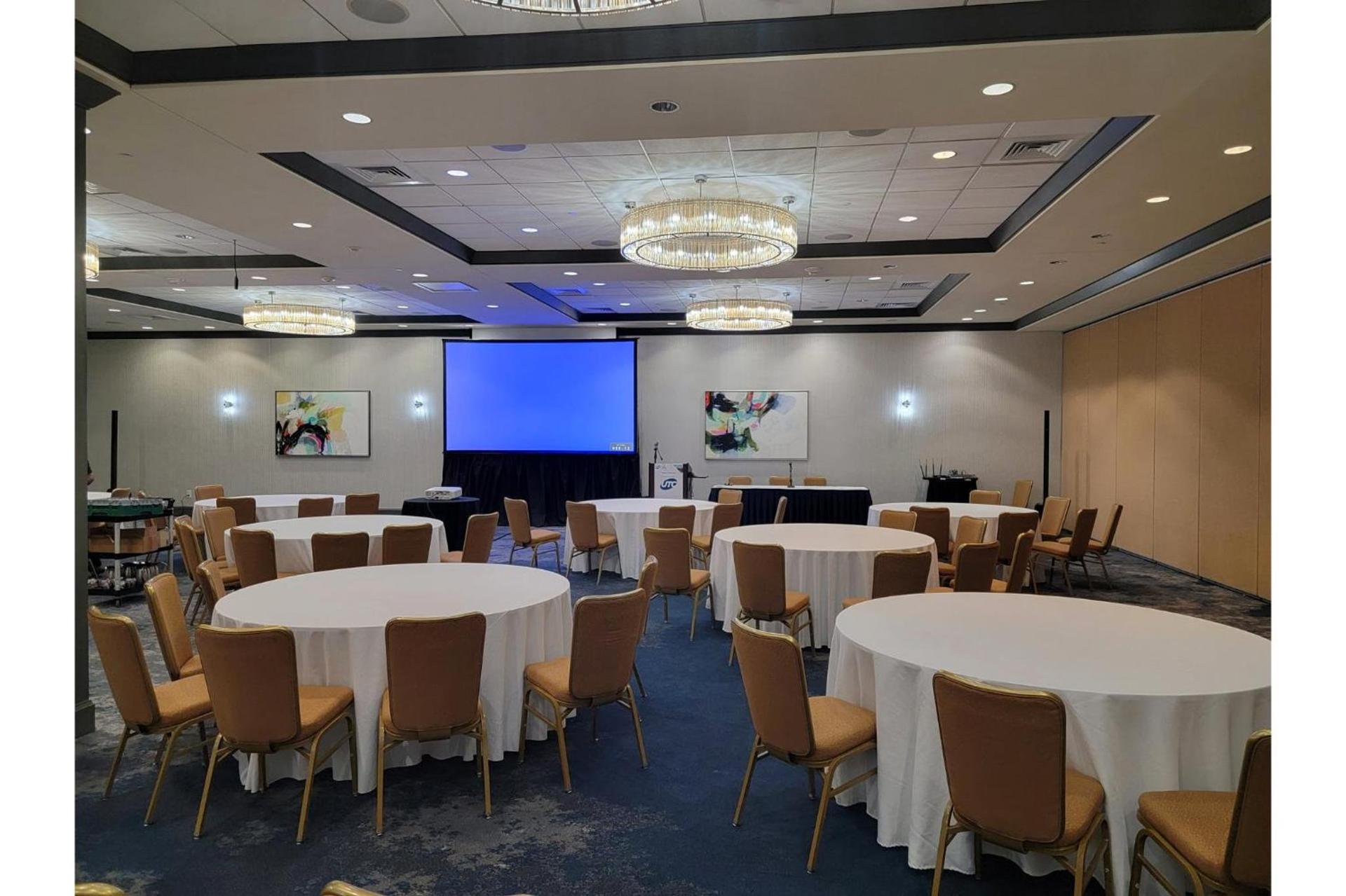 Crowne Plaza Dallas Downtown by IHG photo 20