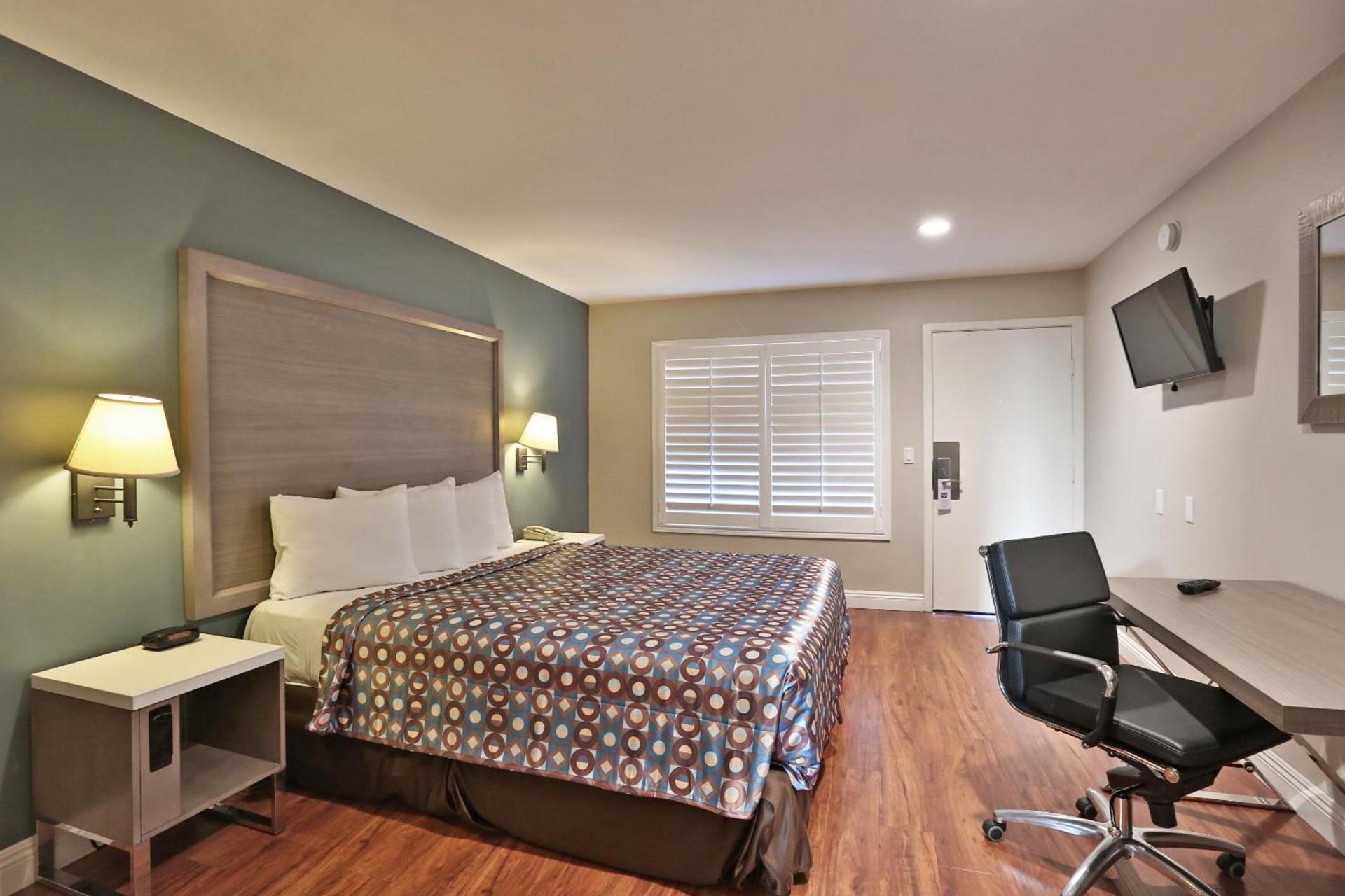 Hotel 414 Anaheim photo 34