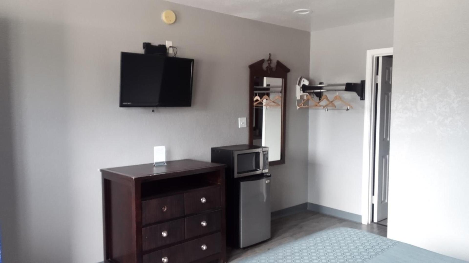 Coachman's Inn & Suites photo 23