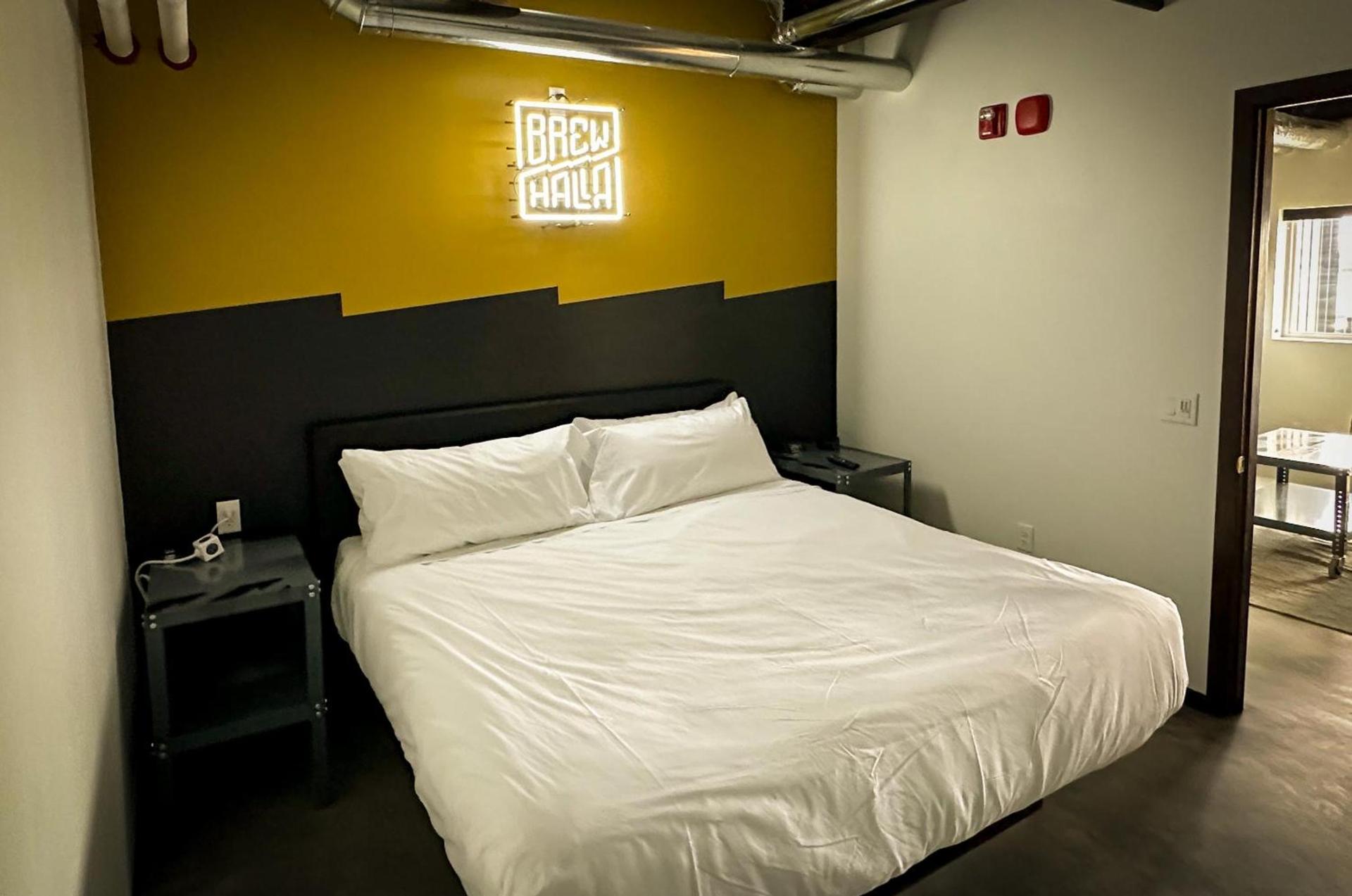 Brewhalla Hotel photo 27