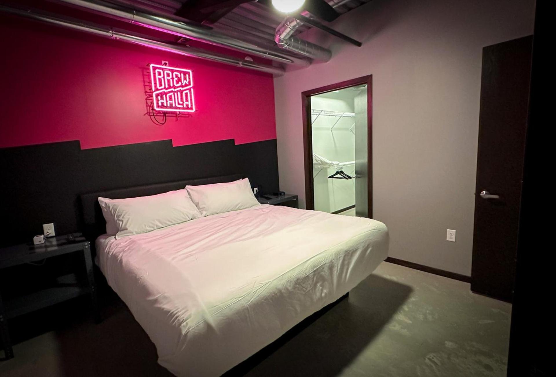 Brewhalla Hotel photo 12