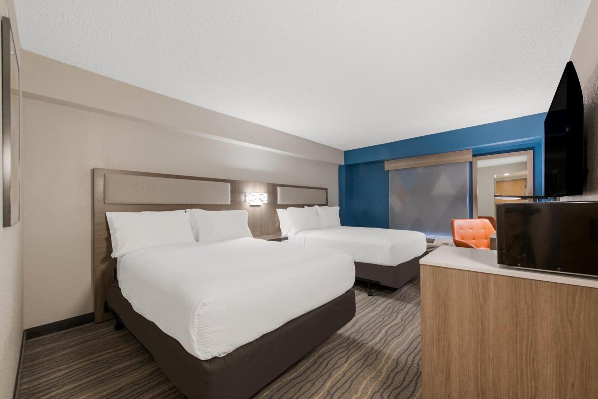 Holiday Inn Express Hotels- Hampton by IHG photo 51