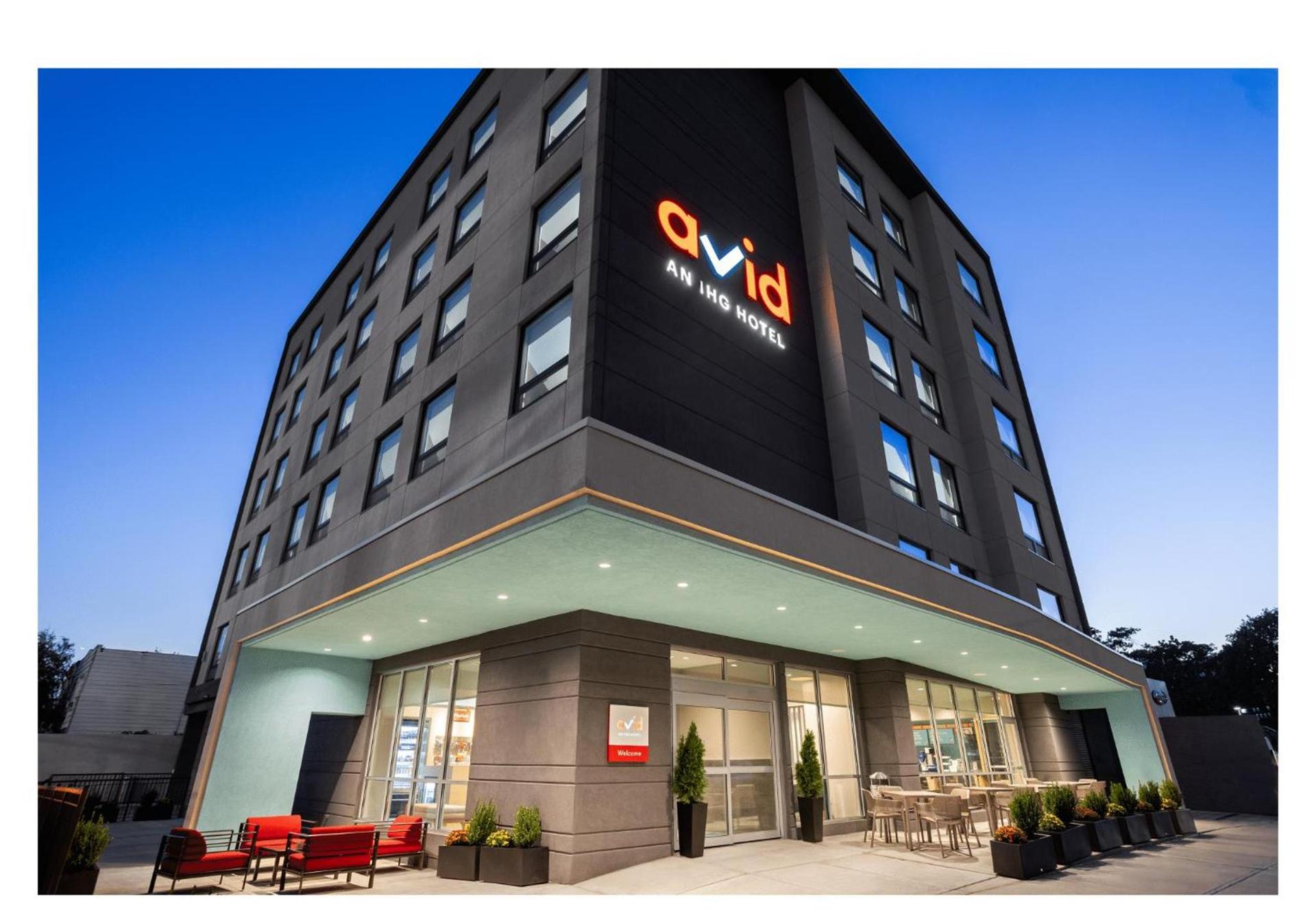 avid hotels - Brooklyn Dyker Heights by IHG photo 6
