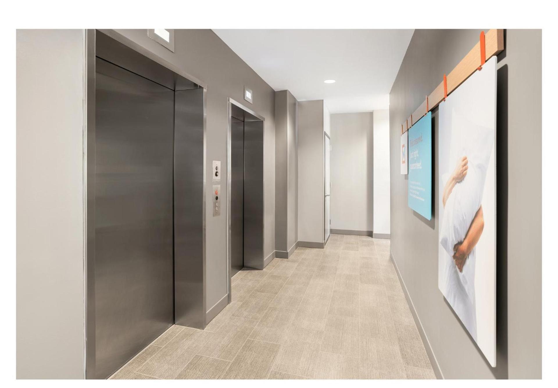 avid hotels - Brooklyn Dyker Heights by IHG photo 30