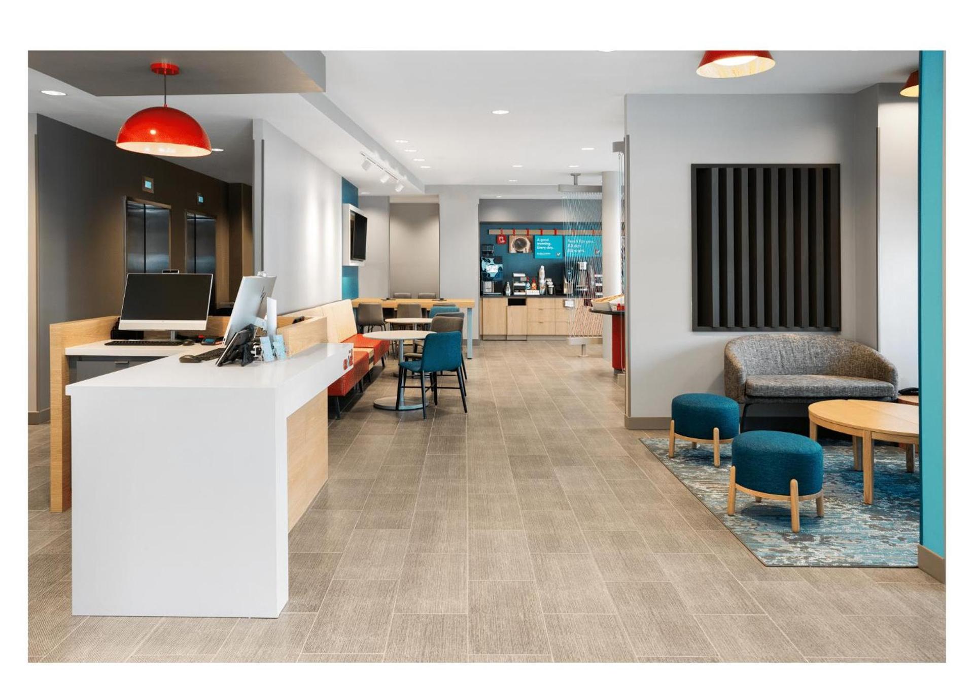 avid hotels - Brooklyn Dyker Heights by IHG photo 23