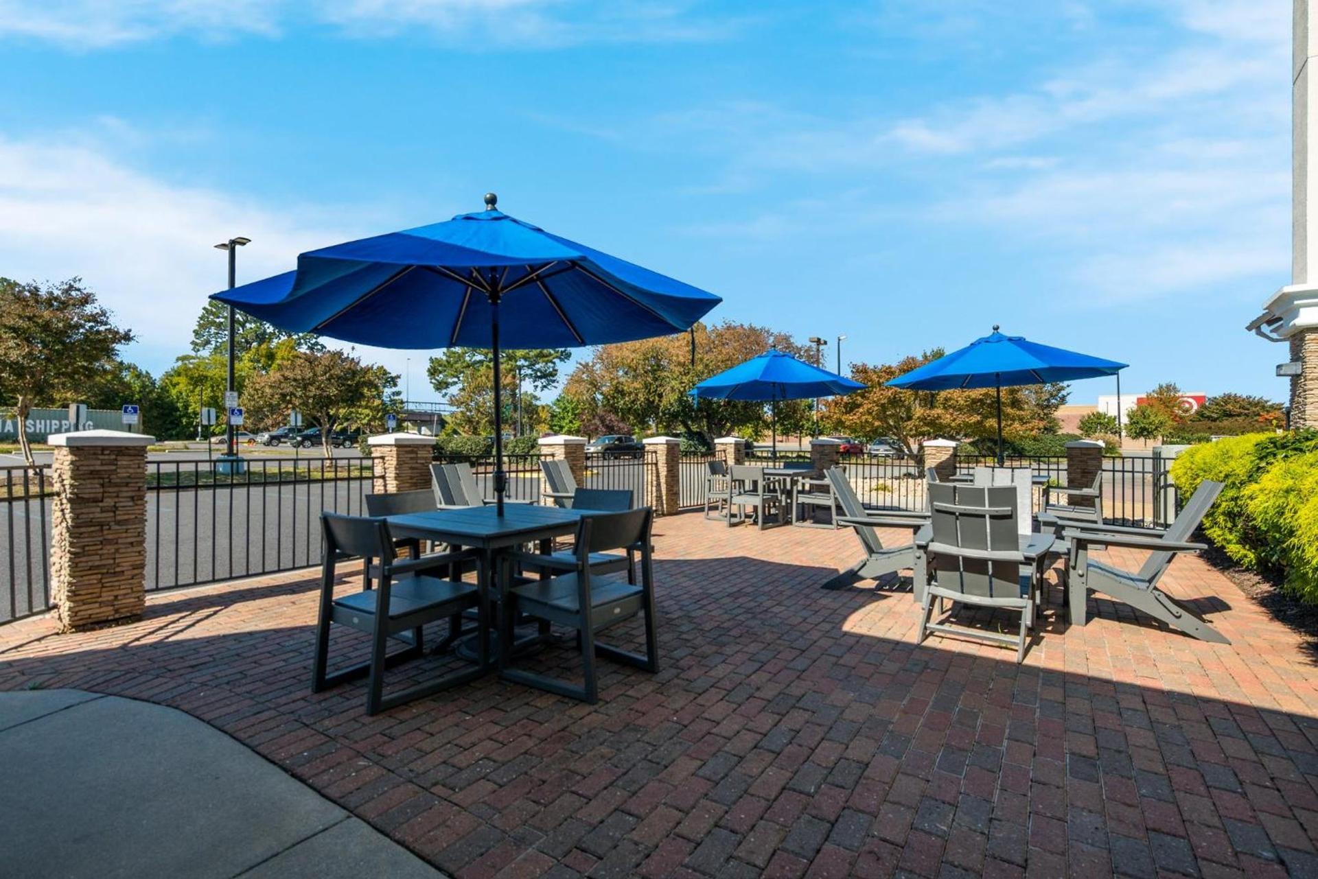 Holiday Inn Express Hotels- Hampton by IHG photo 78
