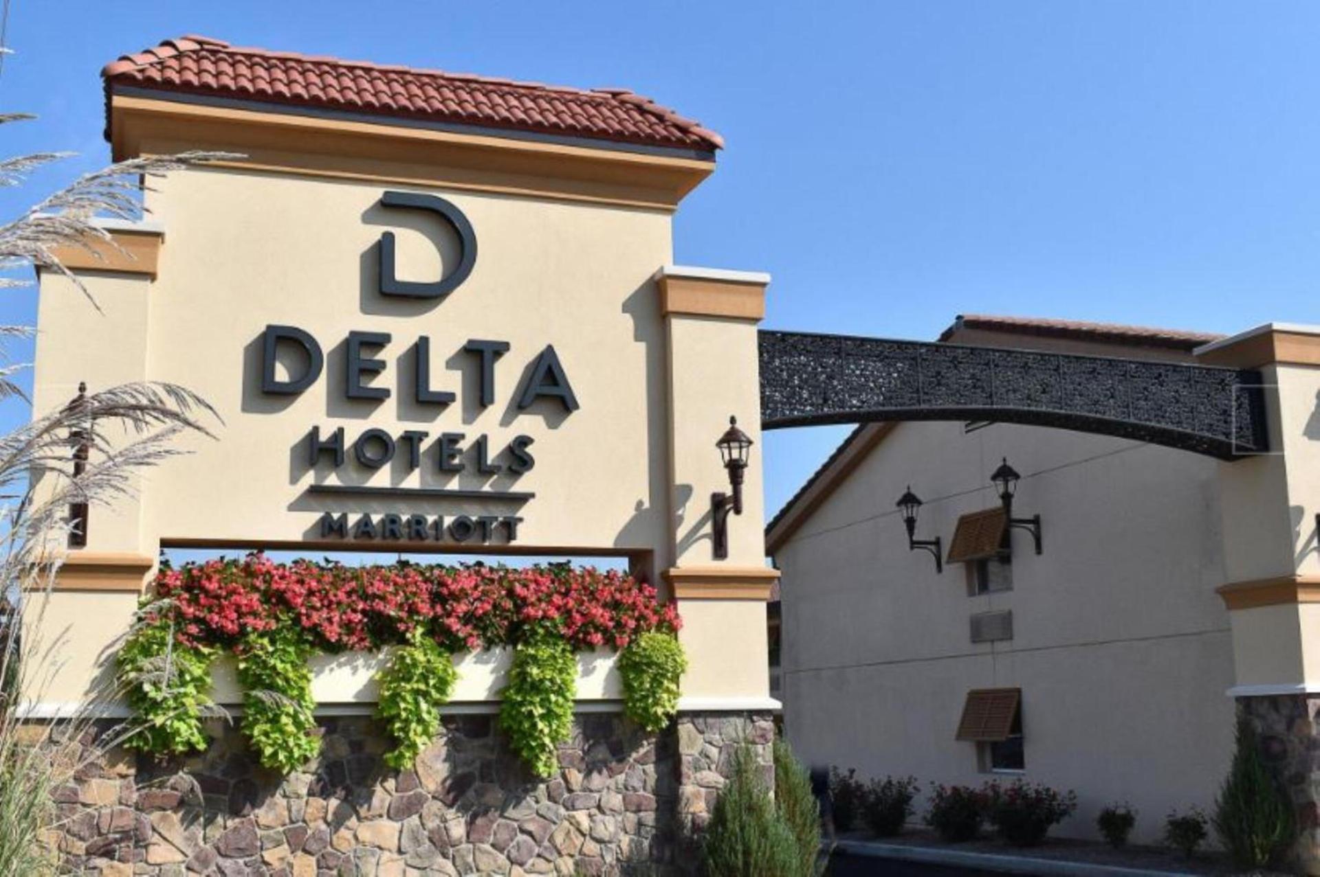 The Fontana Hotel photo 8