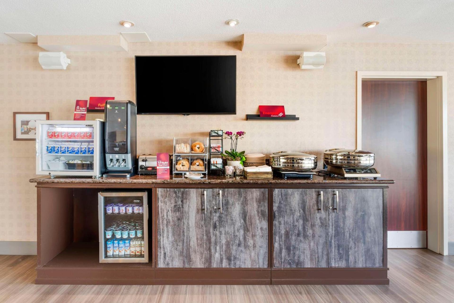 Best Western Plus Bayside Hotel photo 10