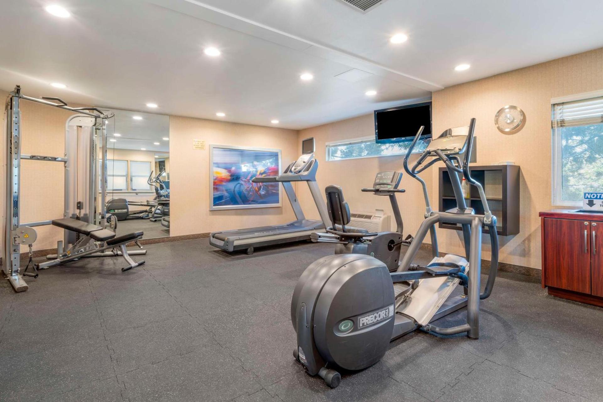 Best Western Plus Bayside Hotel photo 7