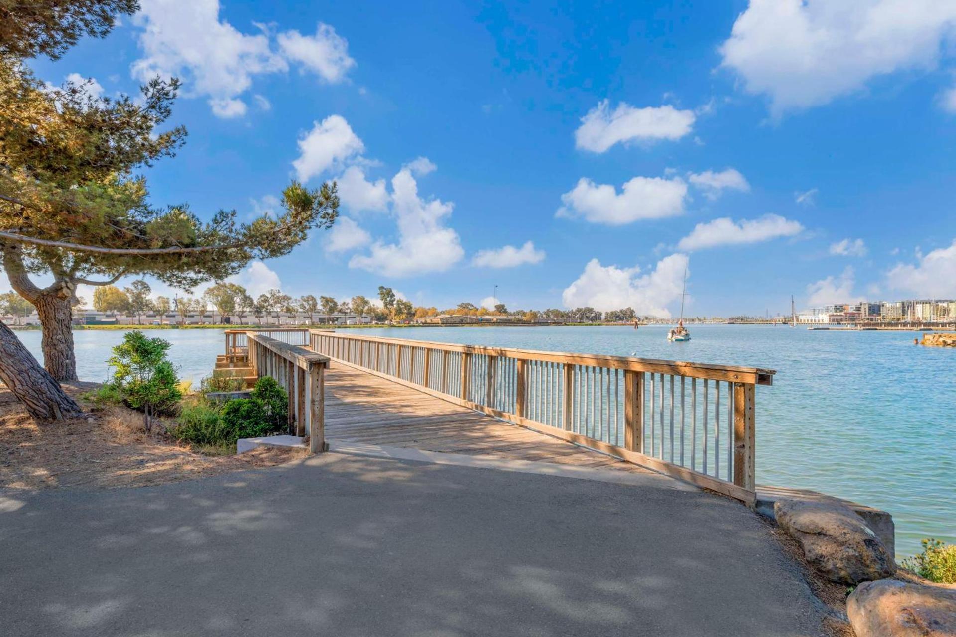 Best Western Plus Bayside Hotel photo 32