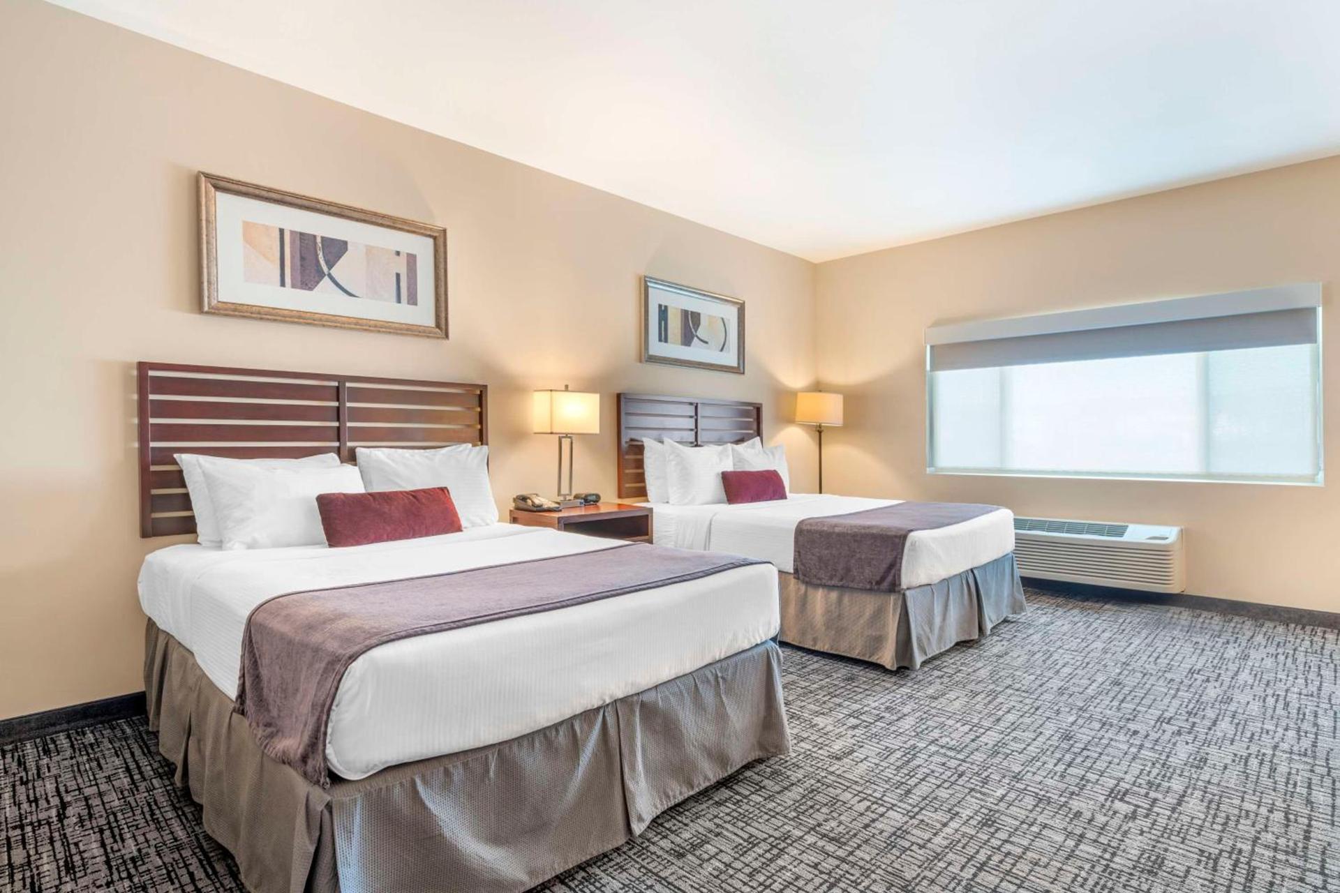 Best Western Plus Bayside Hotel photo 20