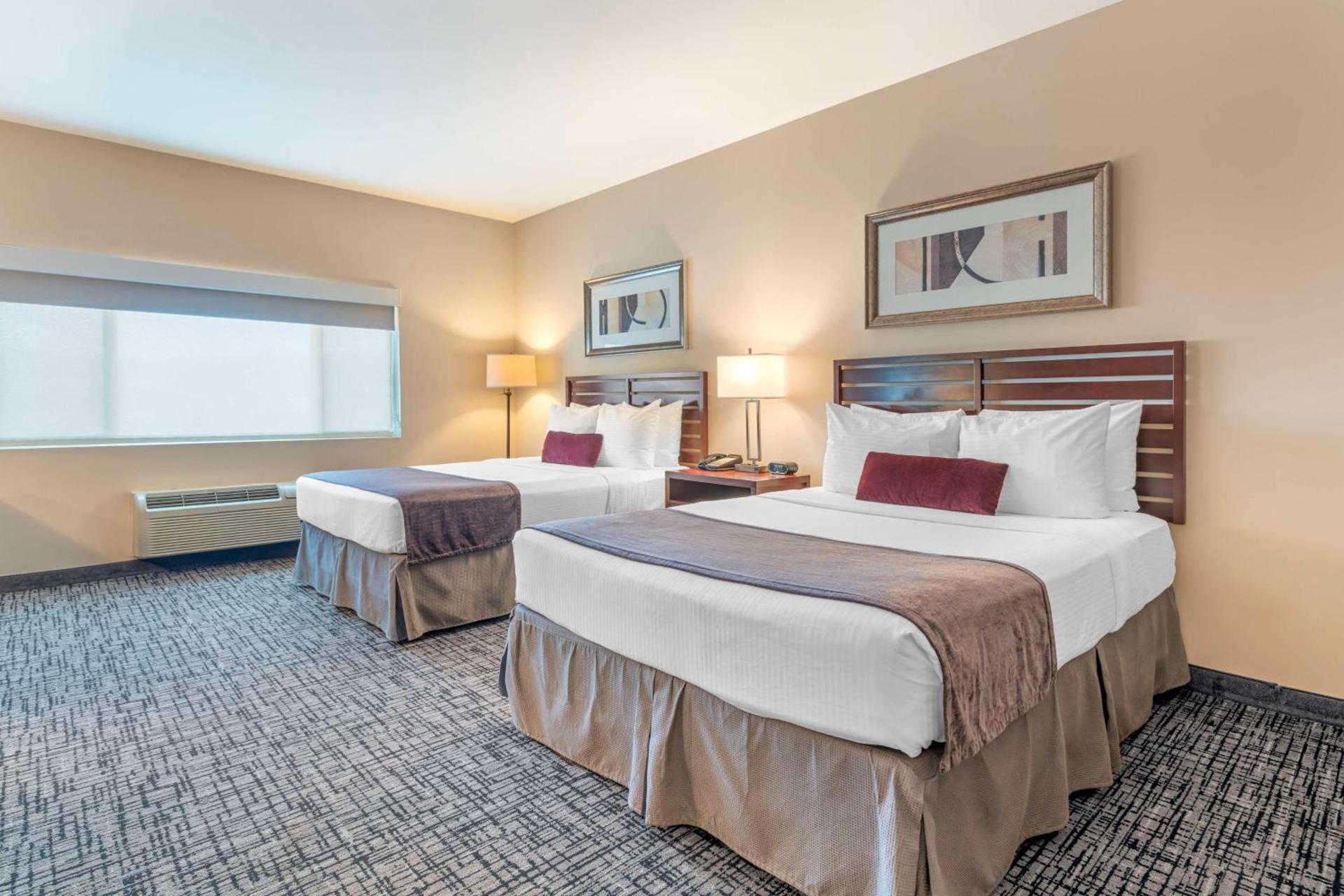 Best Western Plus Bayside Hotel photo 24