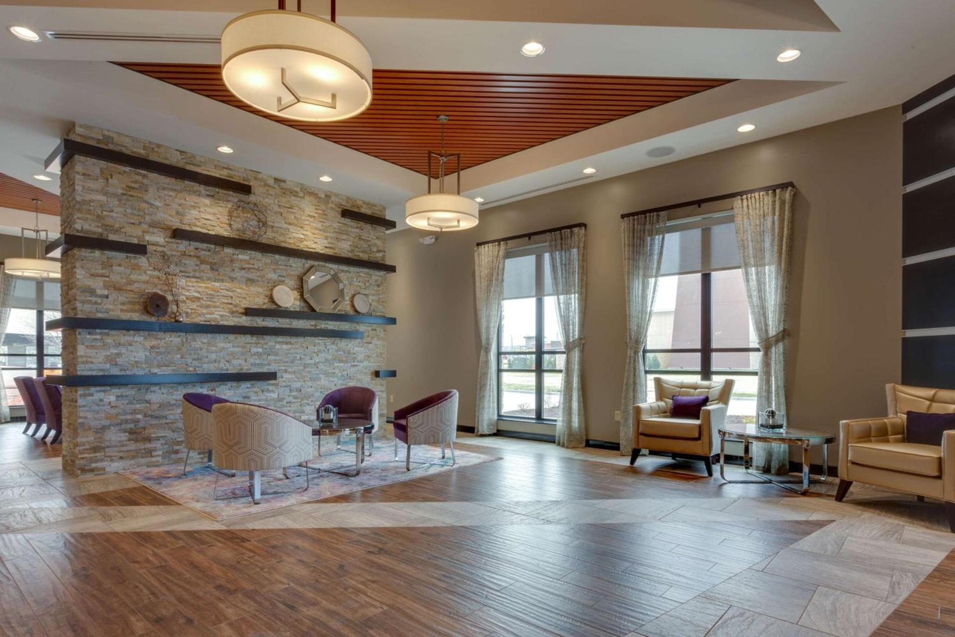 Drury Inn & Suites Overland Park photo 4