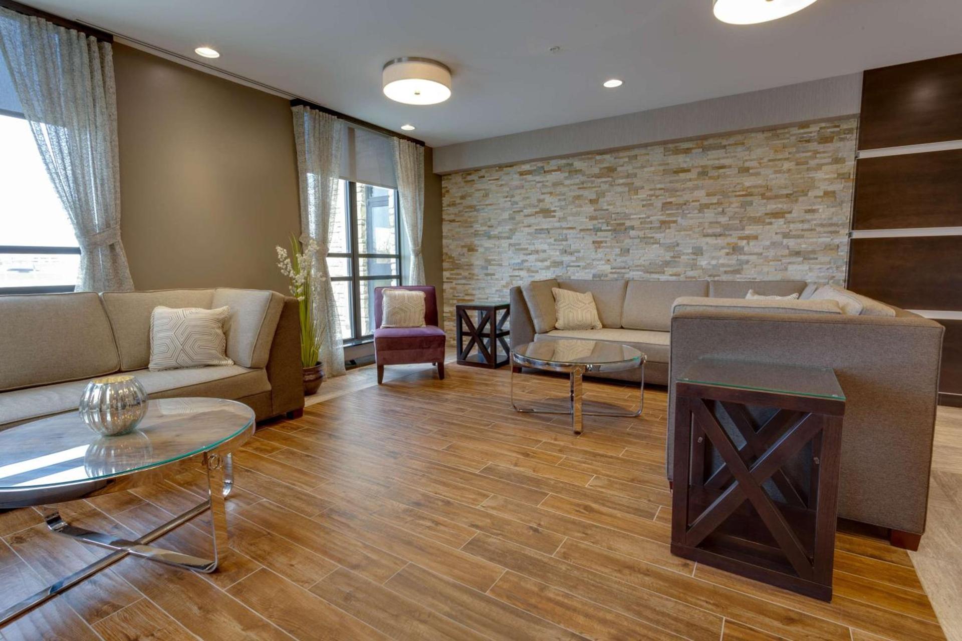 Drury Inn & Suites Overland Park photo 9