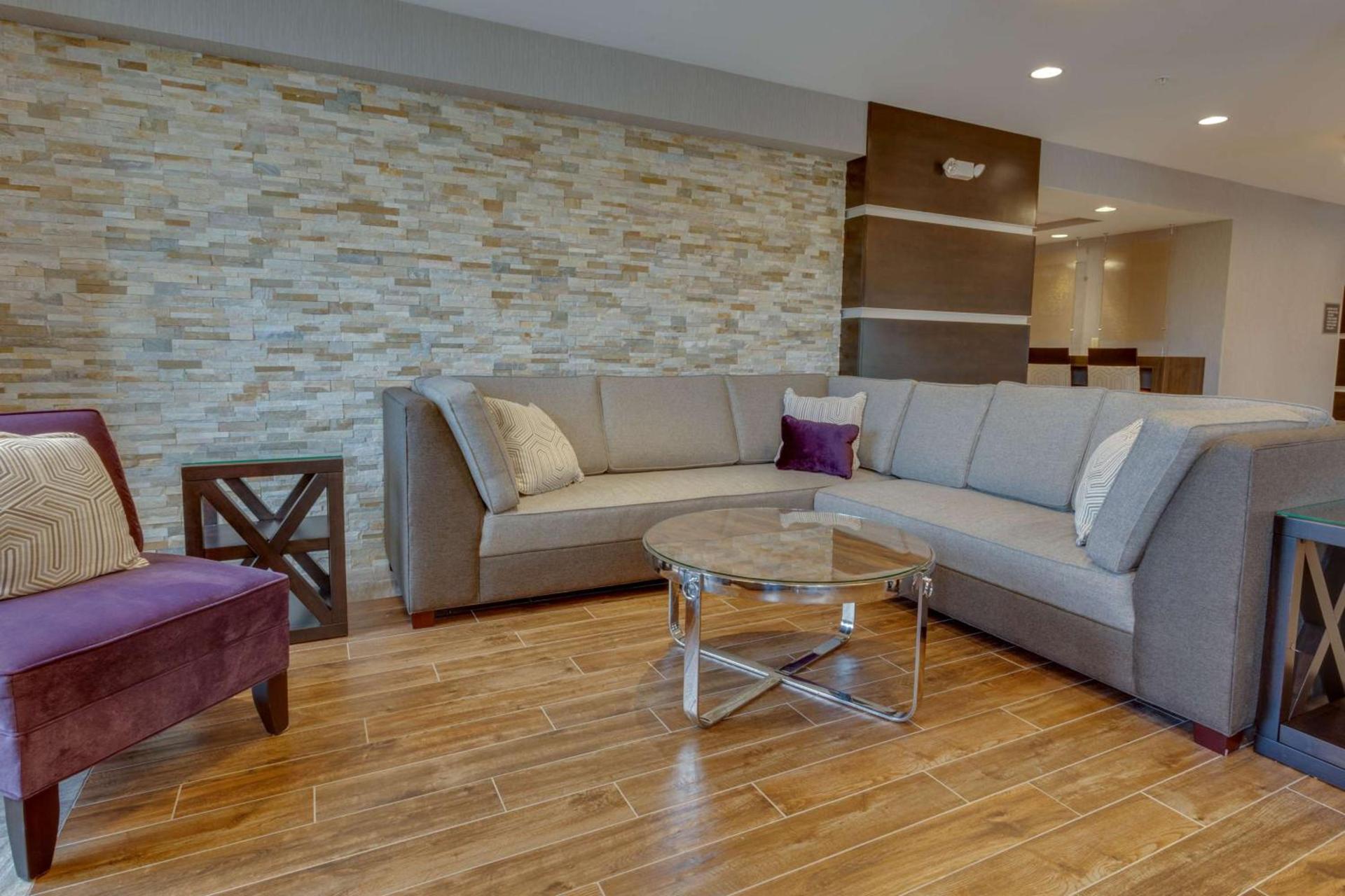 Drury Inn & Suites Overland Park photo 8
