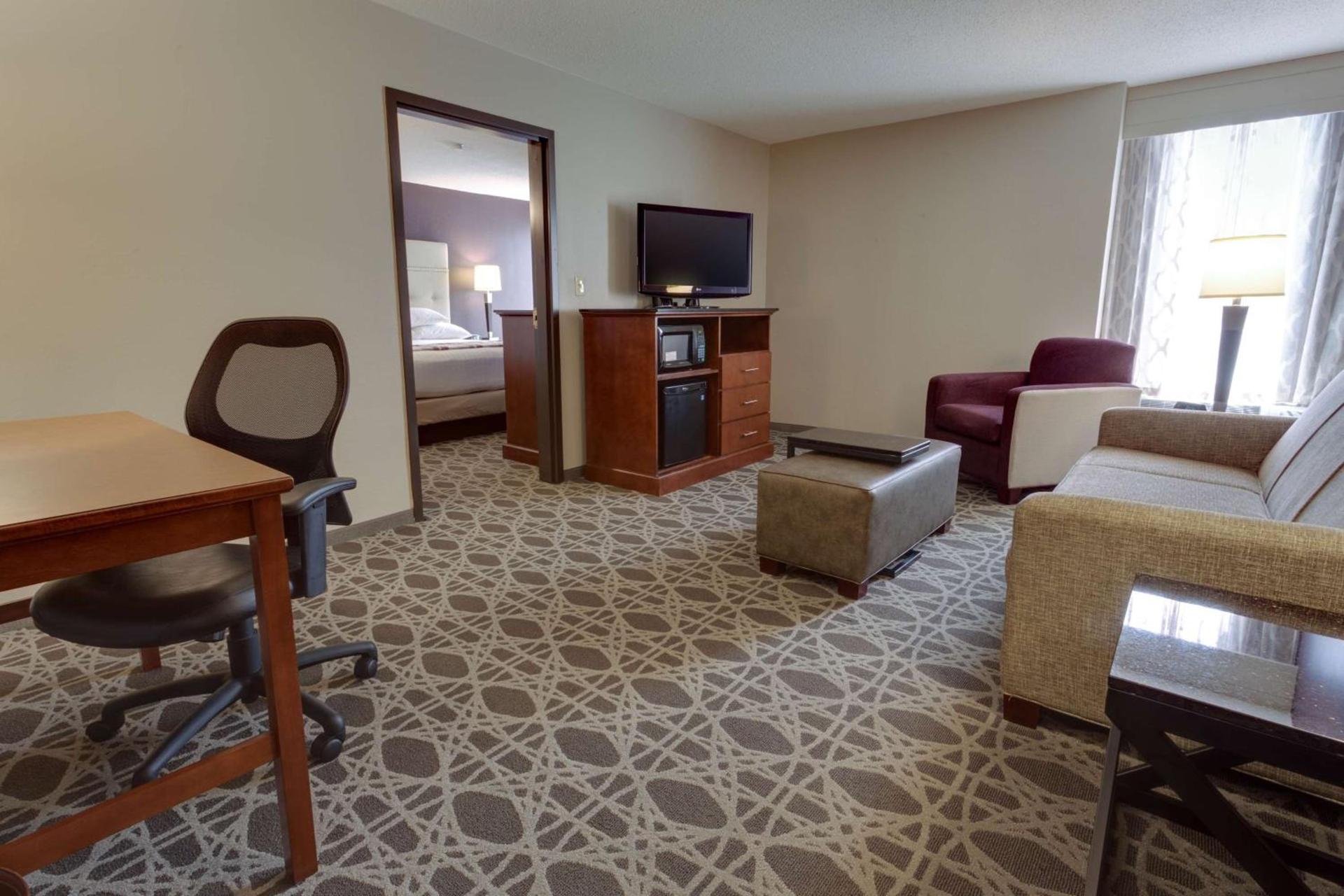 Drury Inn & Suites Overland Park photo 13