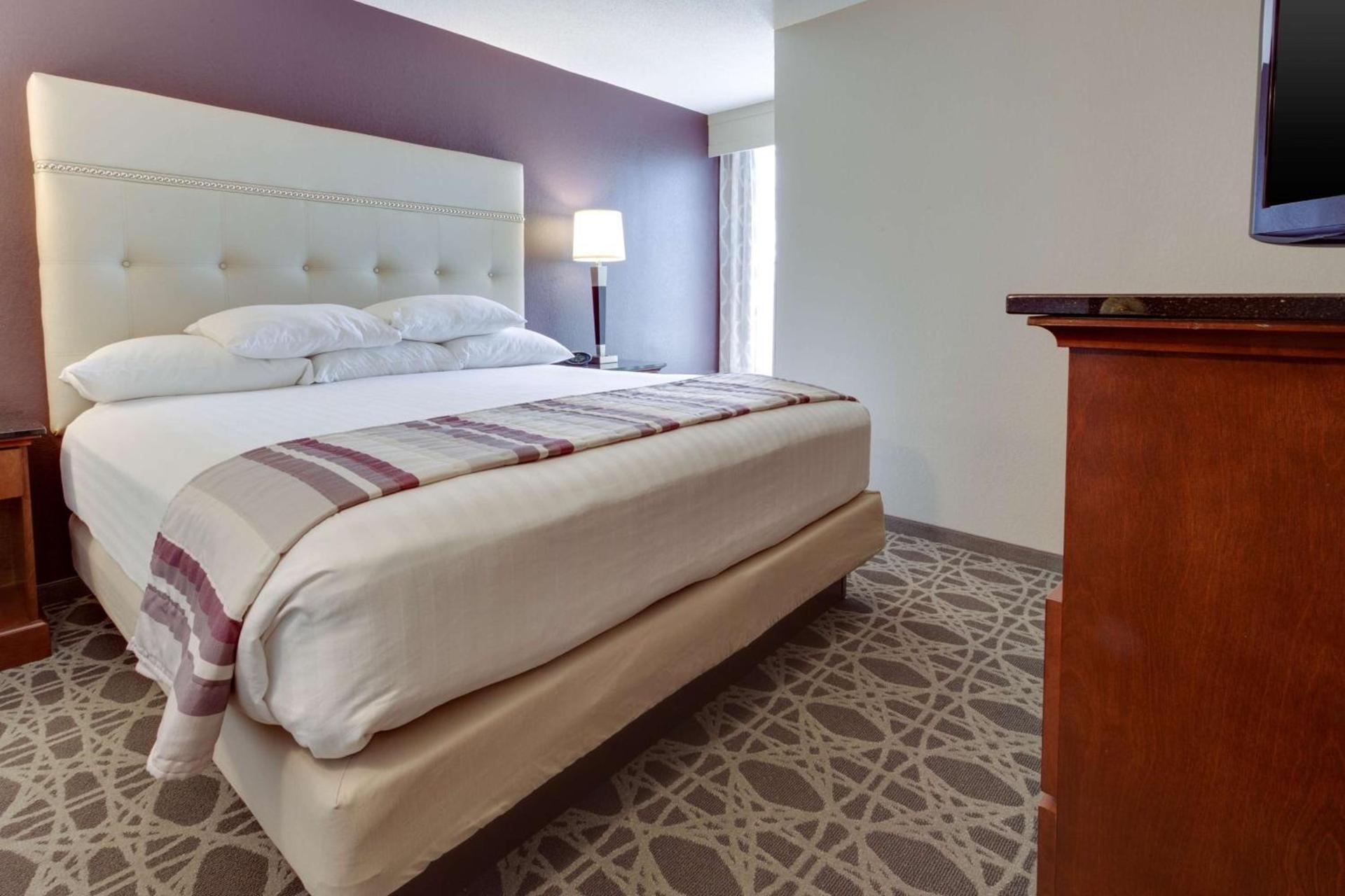 Drury Inn & Suites Overland Park photo 14