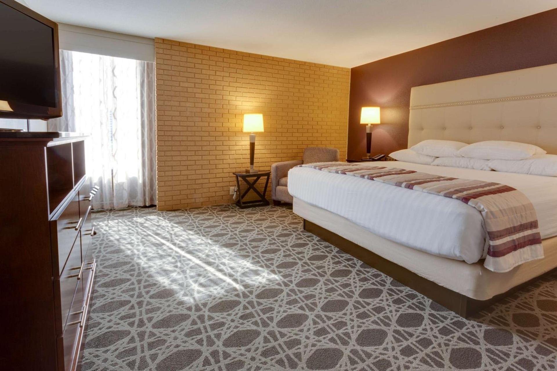 Drury Inn & Suites Overland Park photo 17