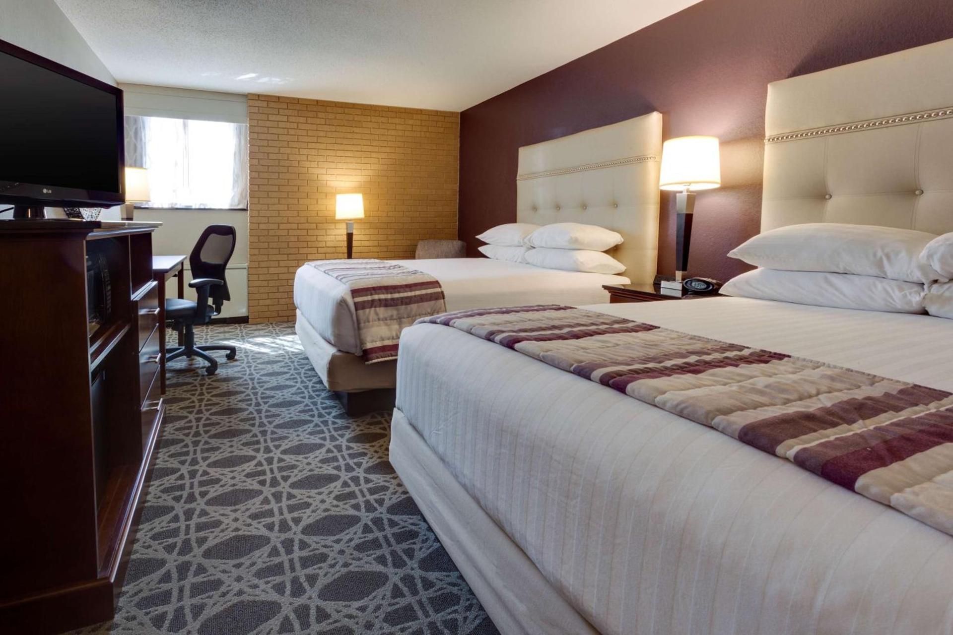 Drury Inn & Suites Overland Park photo 22