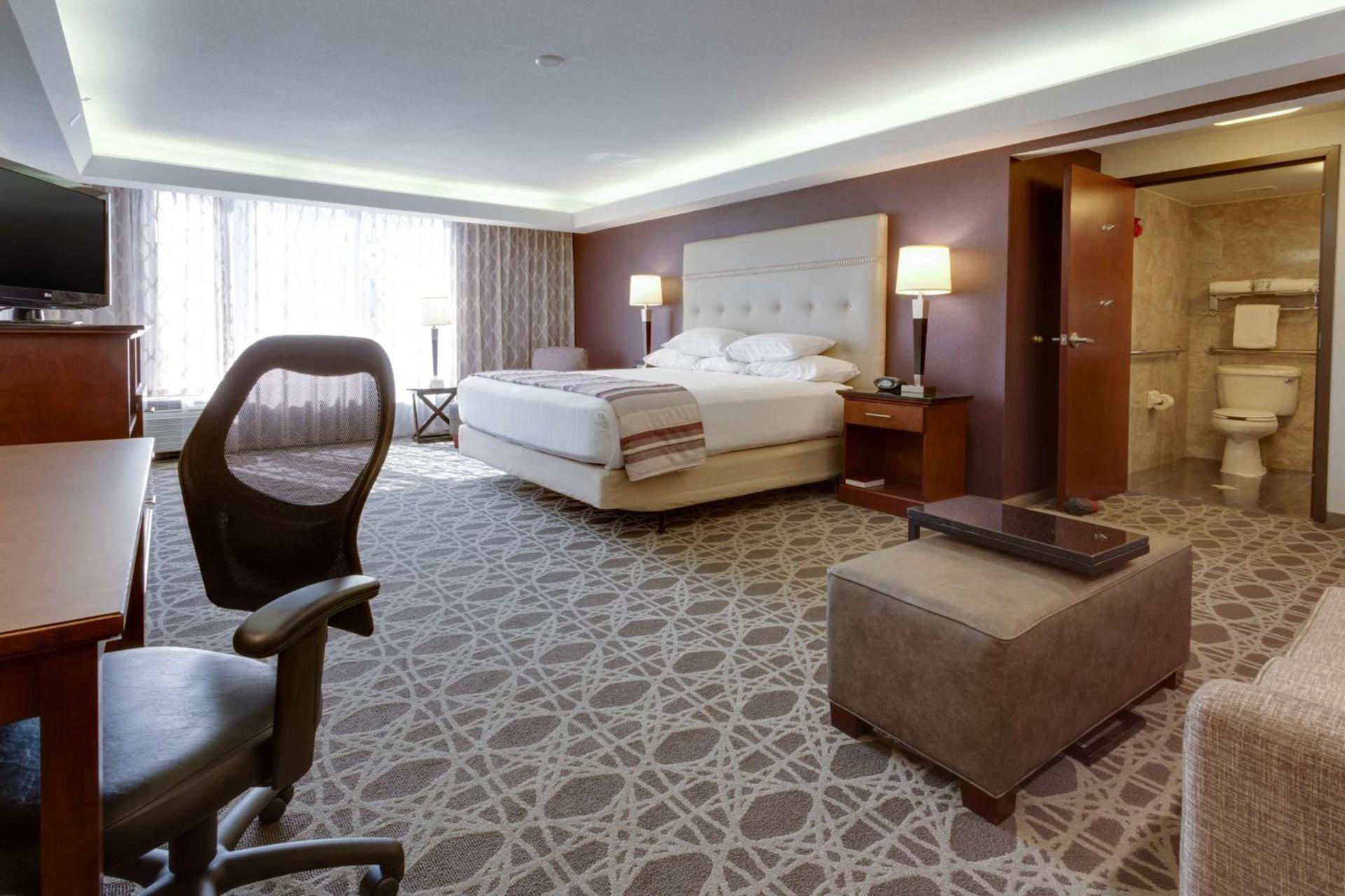 Drury Inn & Suites Overland Park photo 19