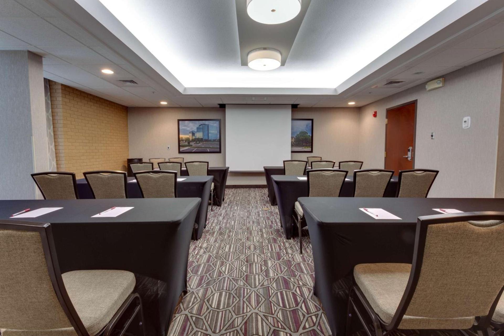 Drury Inn & Suites Overland Park photo 35