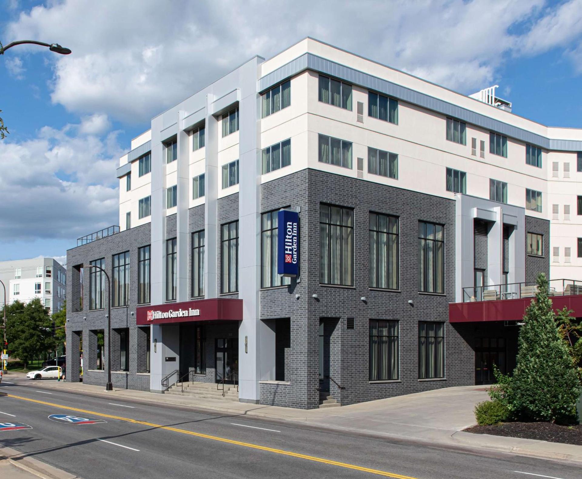 Hilton Garden Inn Minneapolis - University Area photo 2