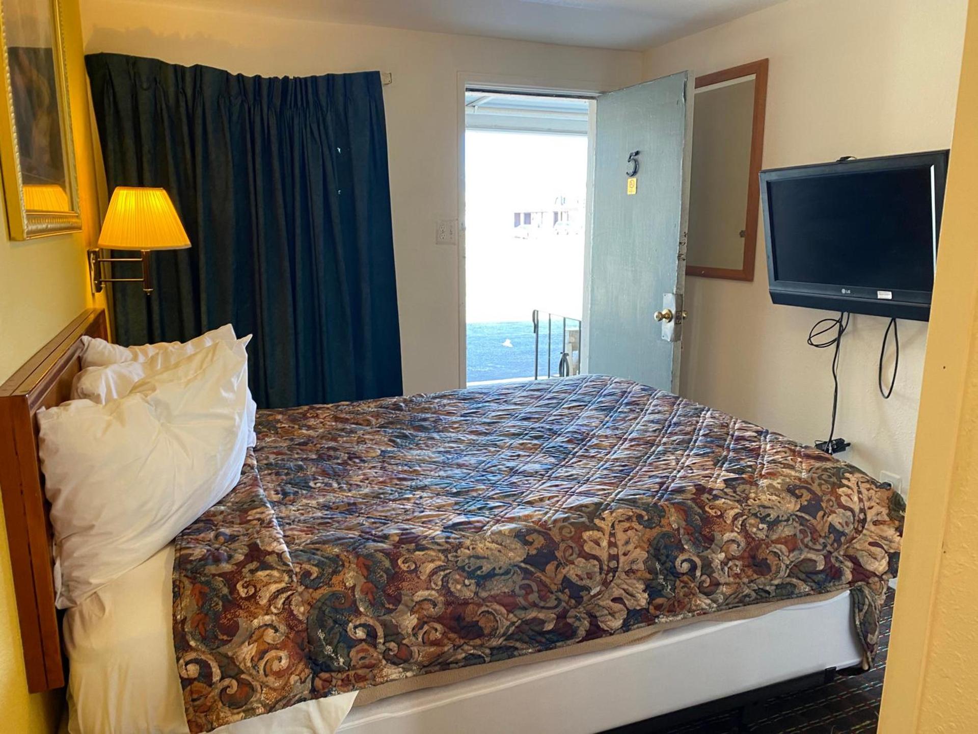RANGER MOTEL photo 24
