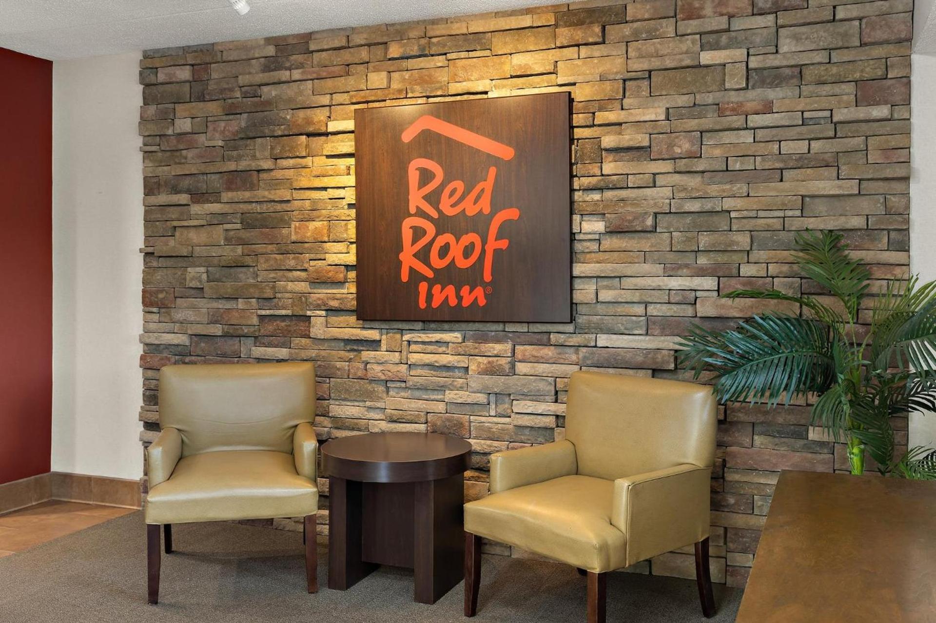 Red Roof Inn Cleveland - Westlake photo 15