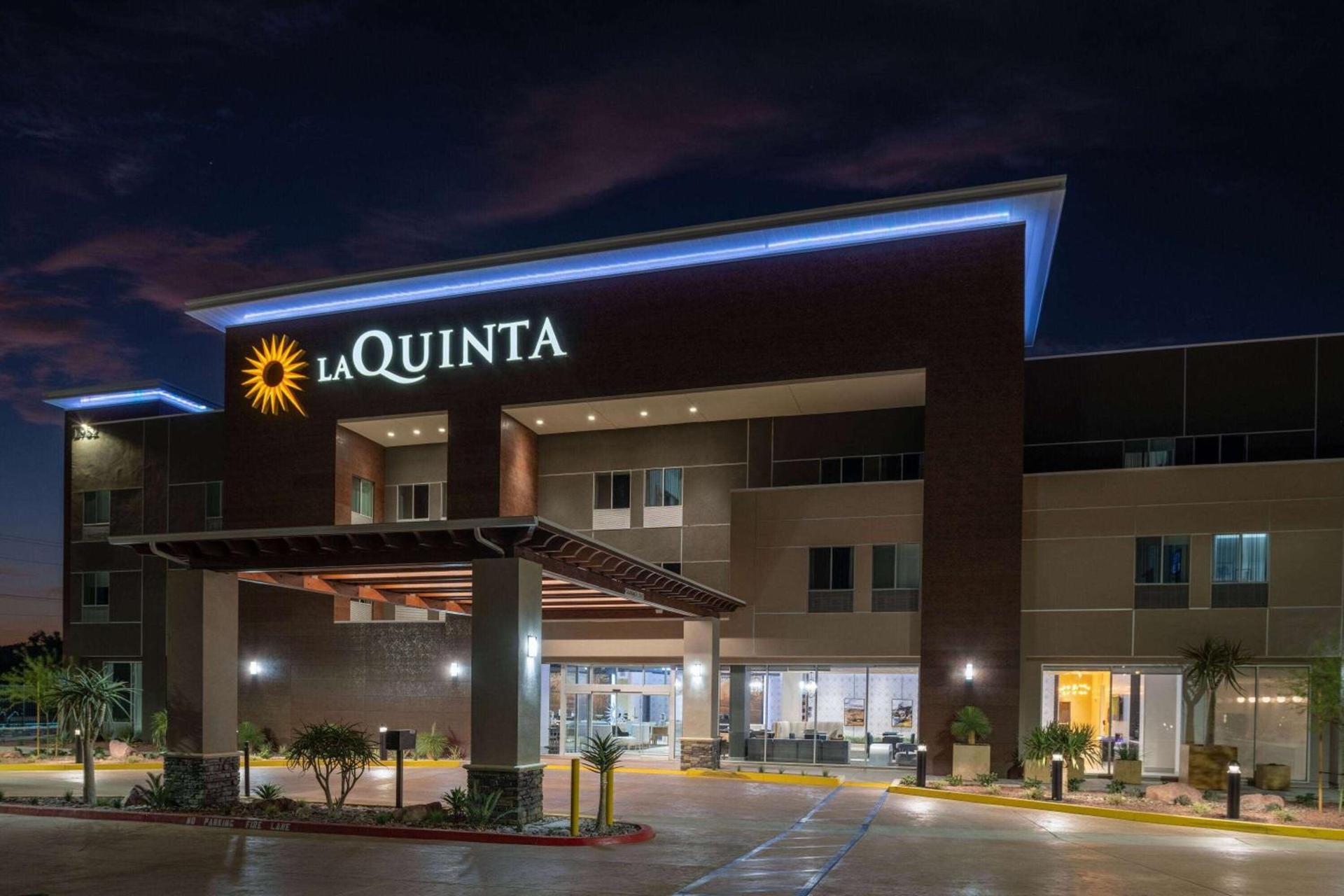 La Quinta Inn & Suites by Wyndham Yucaipa photo 1