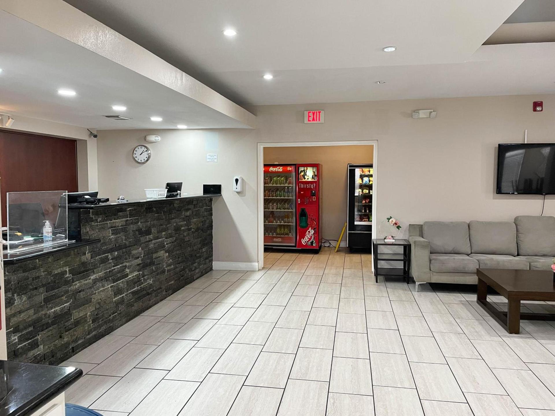 Studio 6 Suites North Richland Hills TX photo 4
