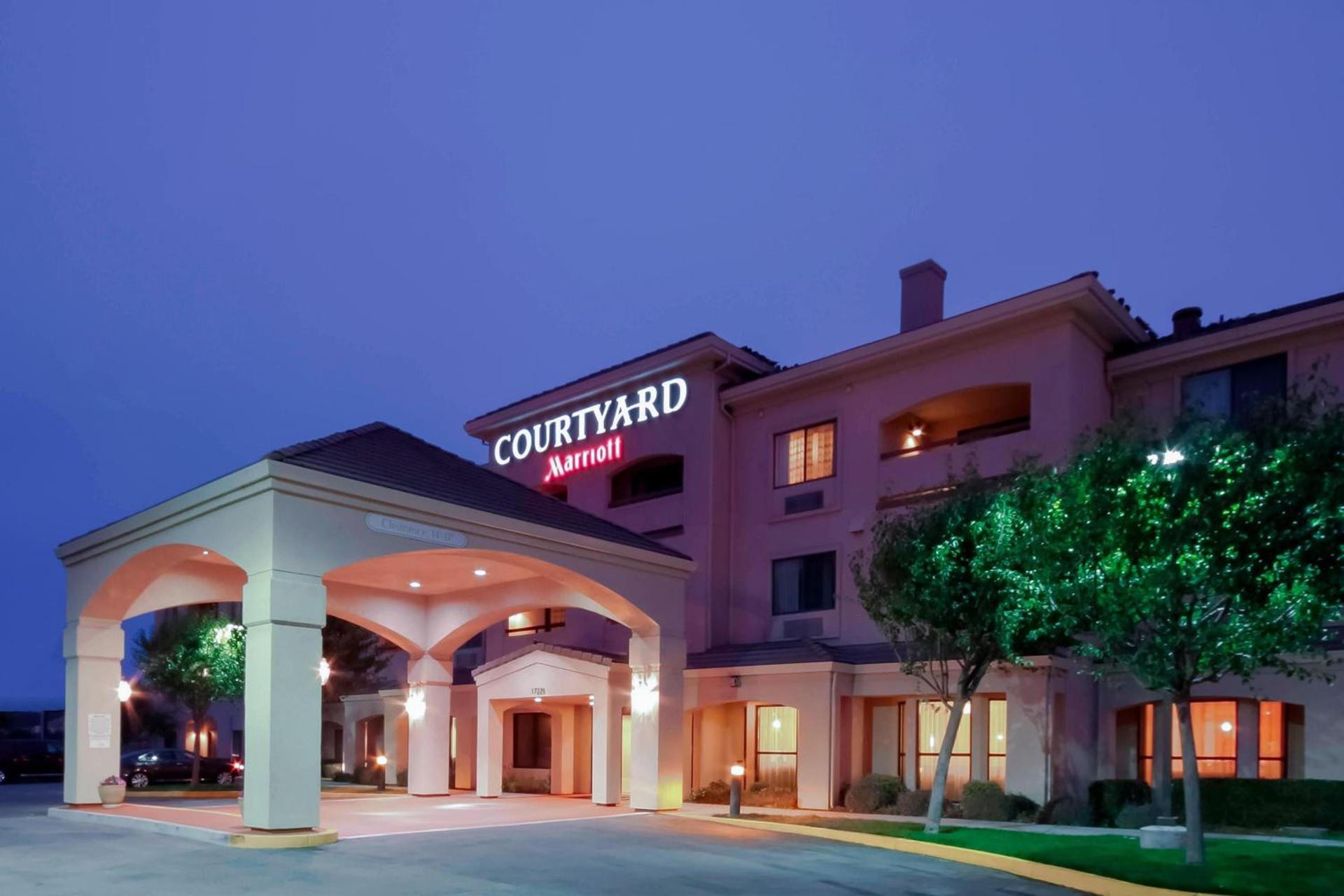 Courtyard By Marriott Salinas Monterey photo 6