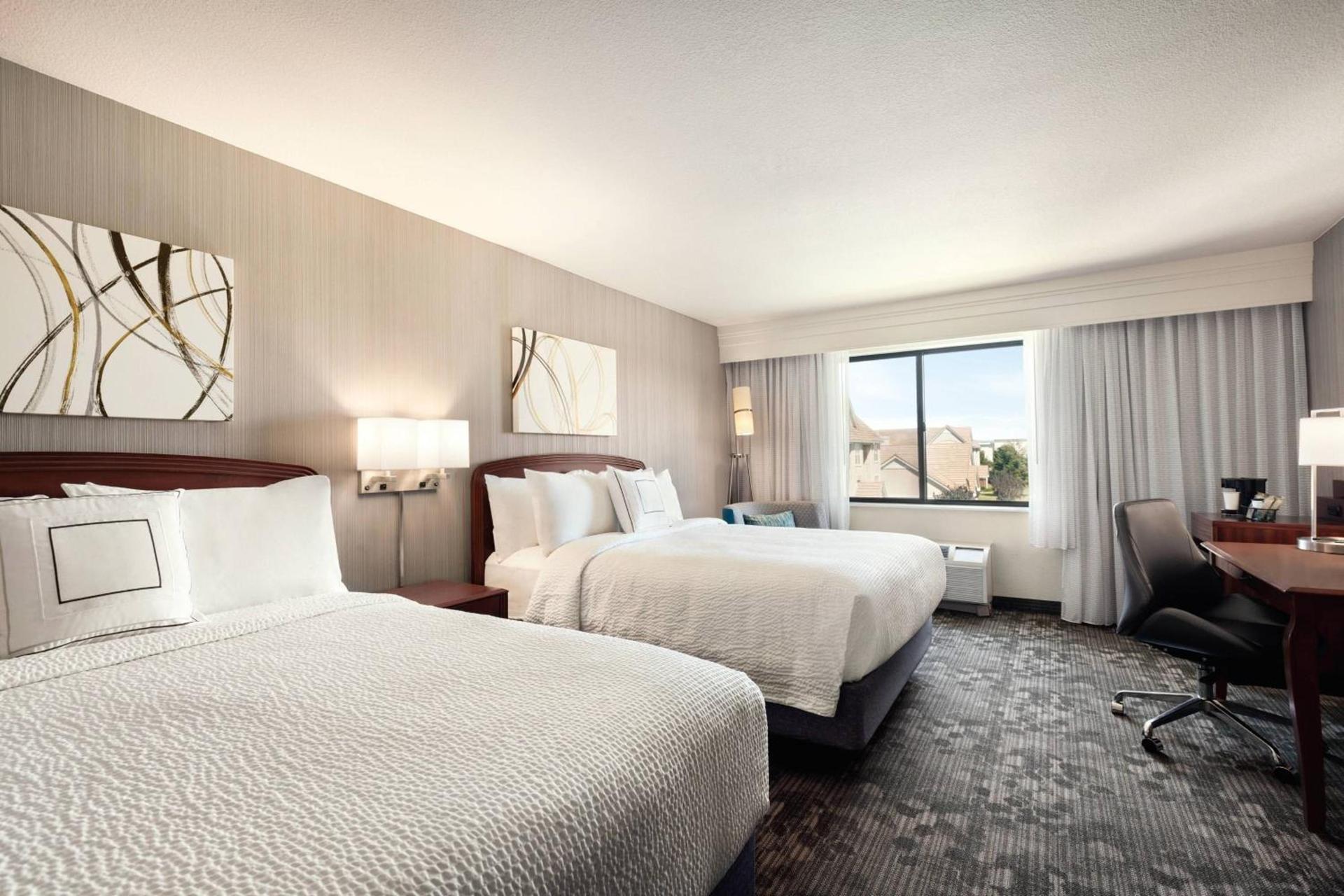 Courtyard By Marriott Salinas Monterey photo 8