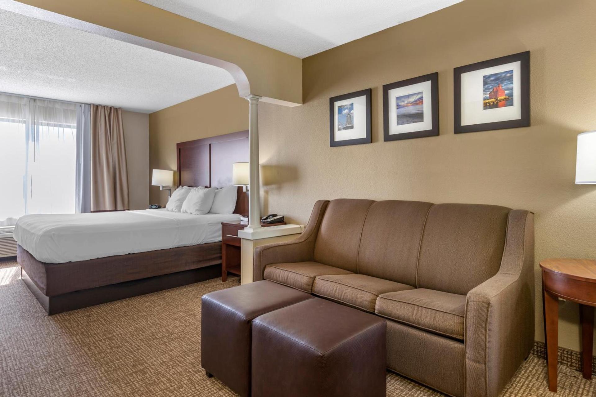Comfort Suites Grandville - Grand Rapids SW photo 27