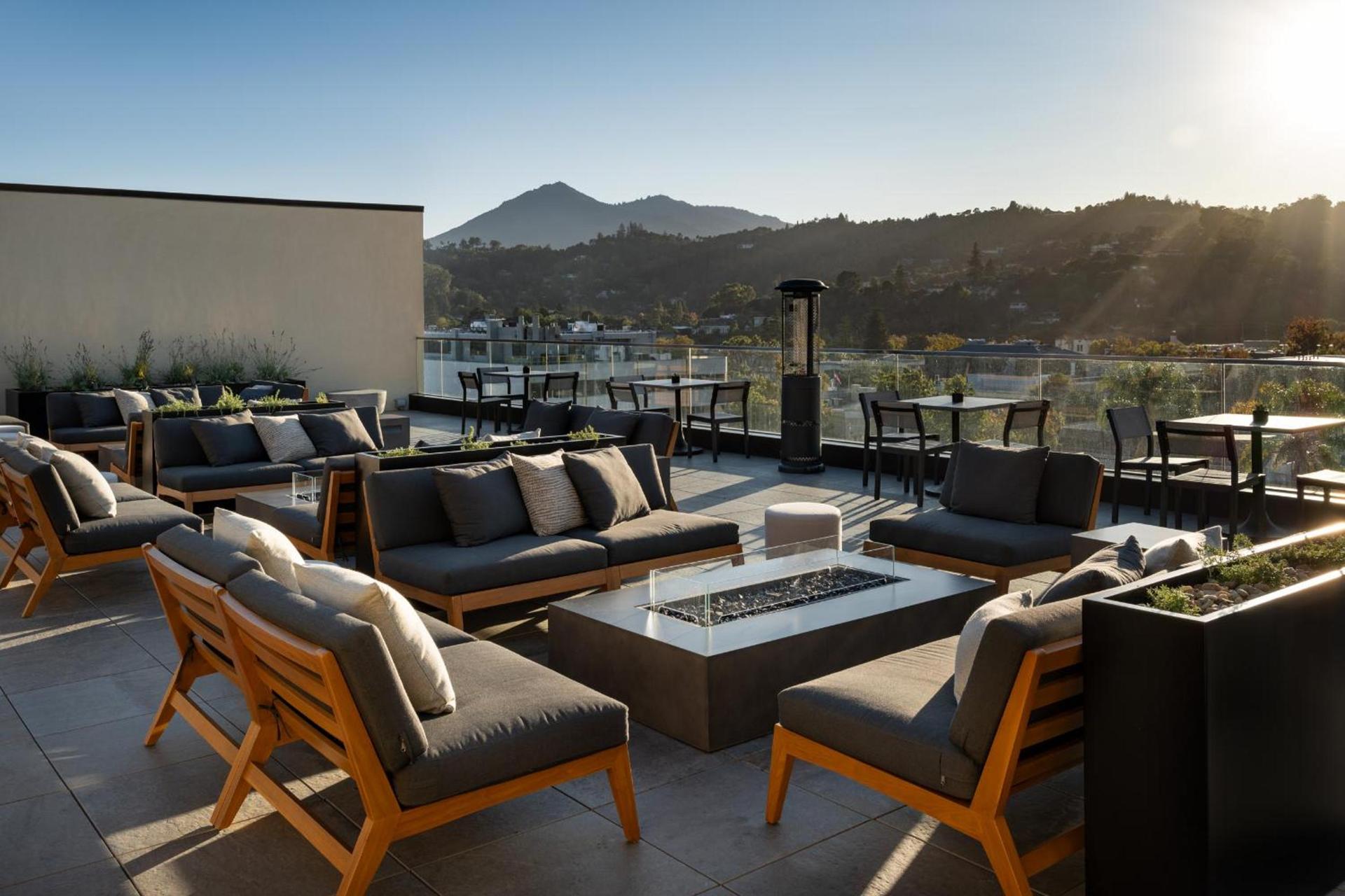AC Hotel San Rafael Downtown photo 12