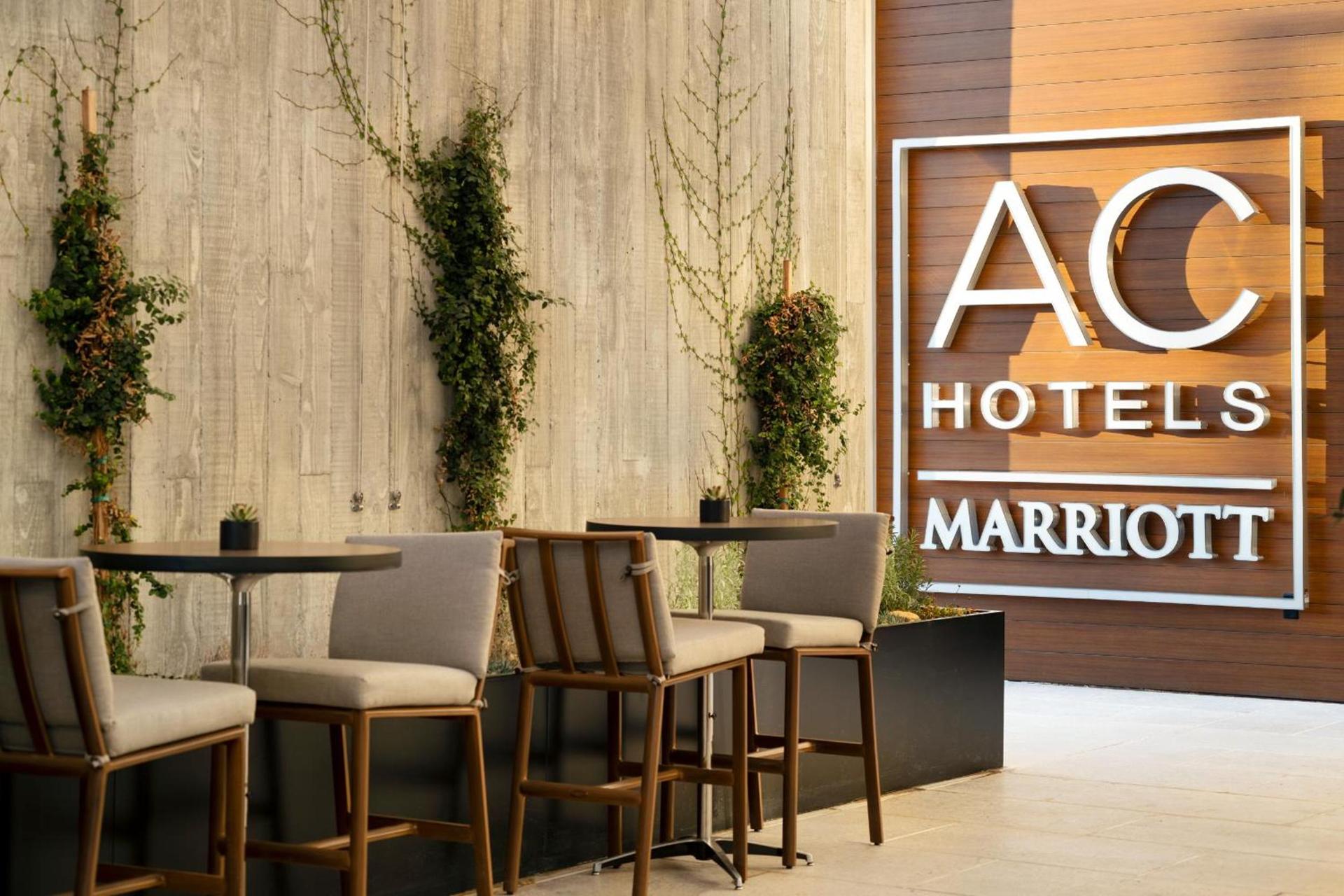 AC Hotel San Rafael Downtown photo 3