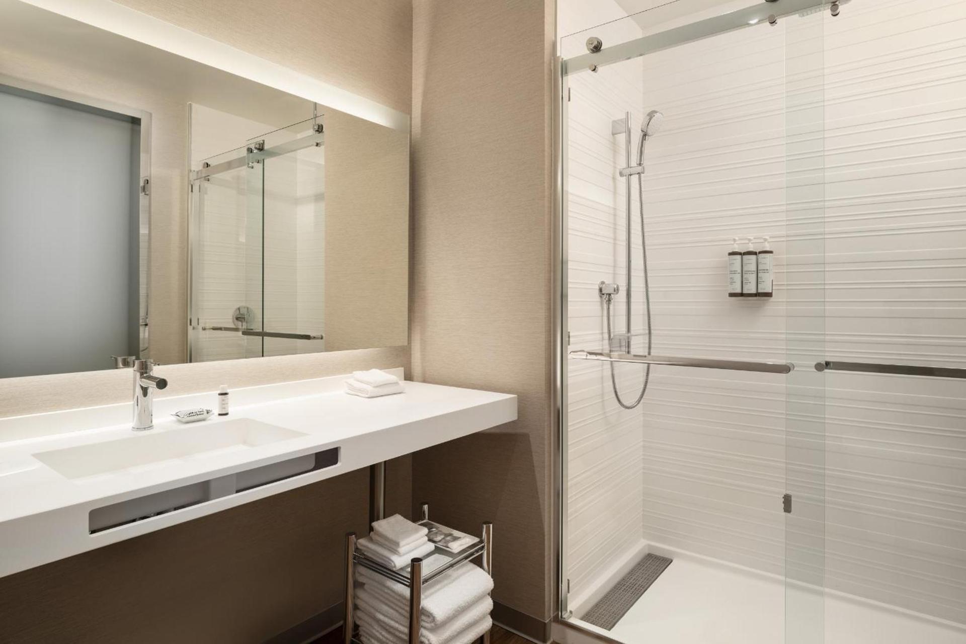 AC Hotel San Rafael Downtown photo 44
