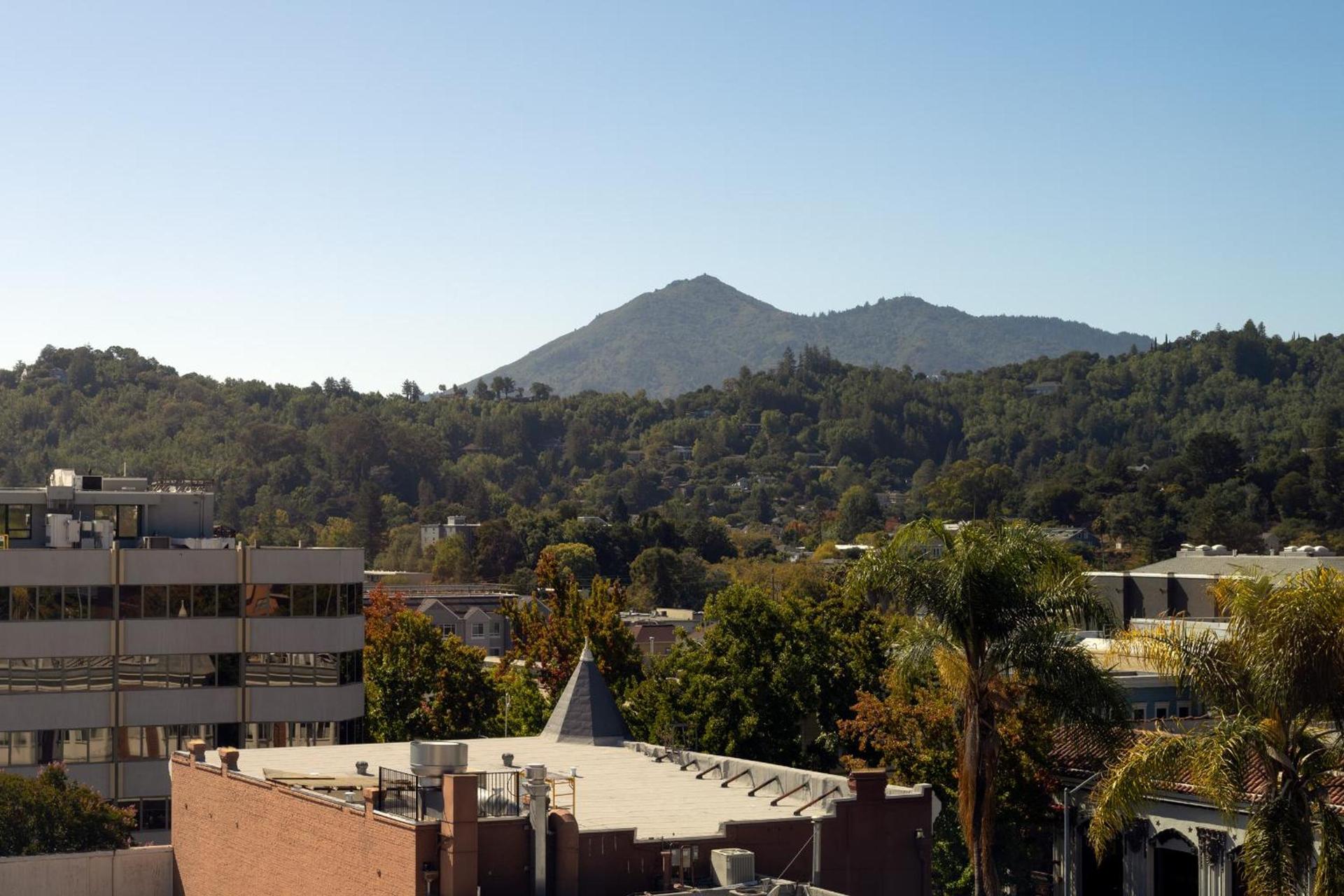 AC Hotel San Rafael Downtown photo 19